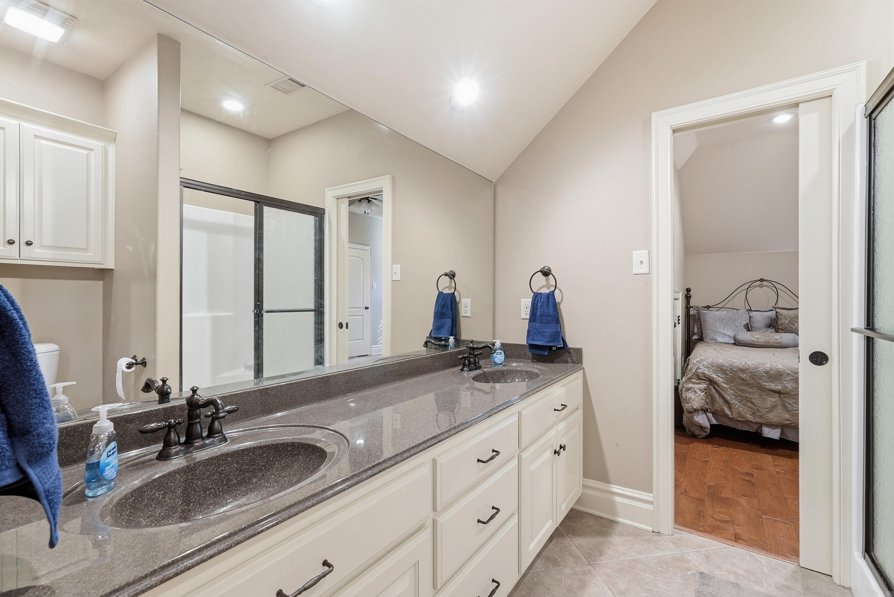 1120 Applewood Drive