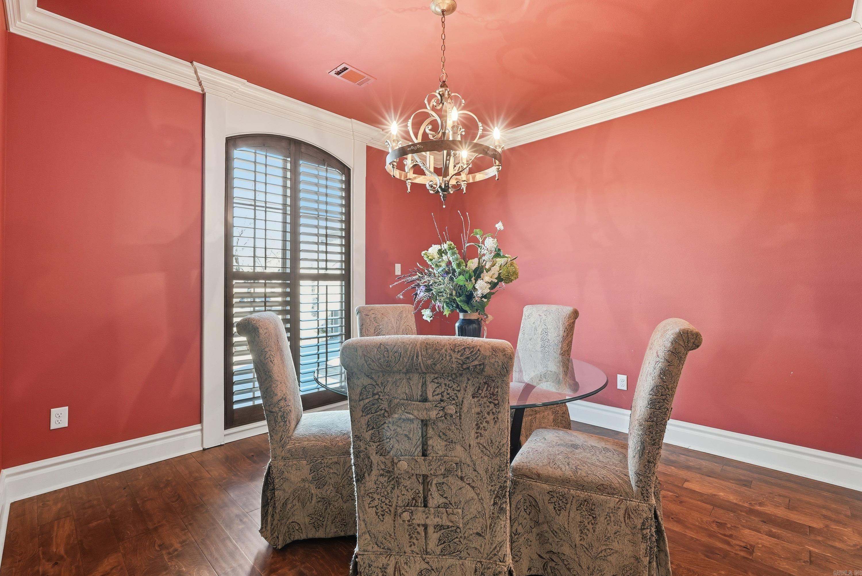 1120 Applewood Drive