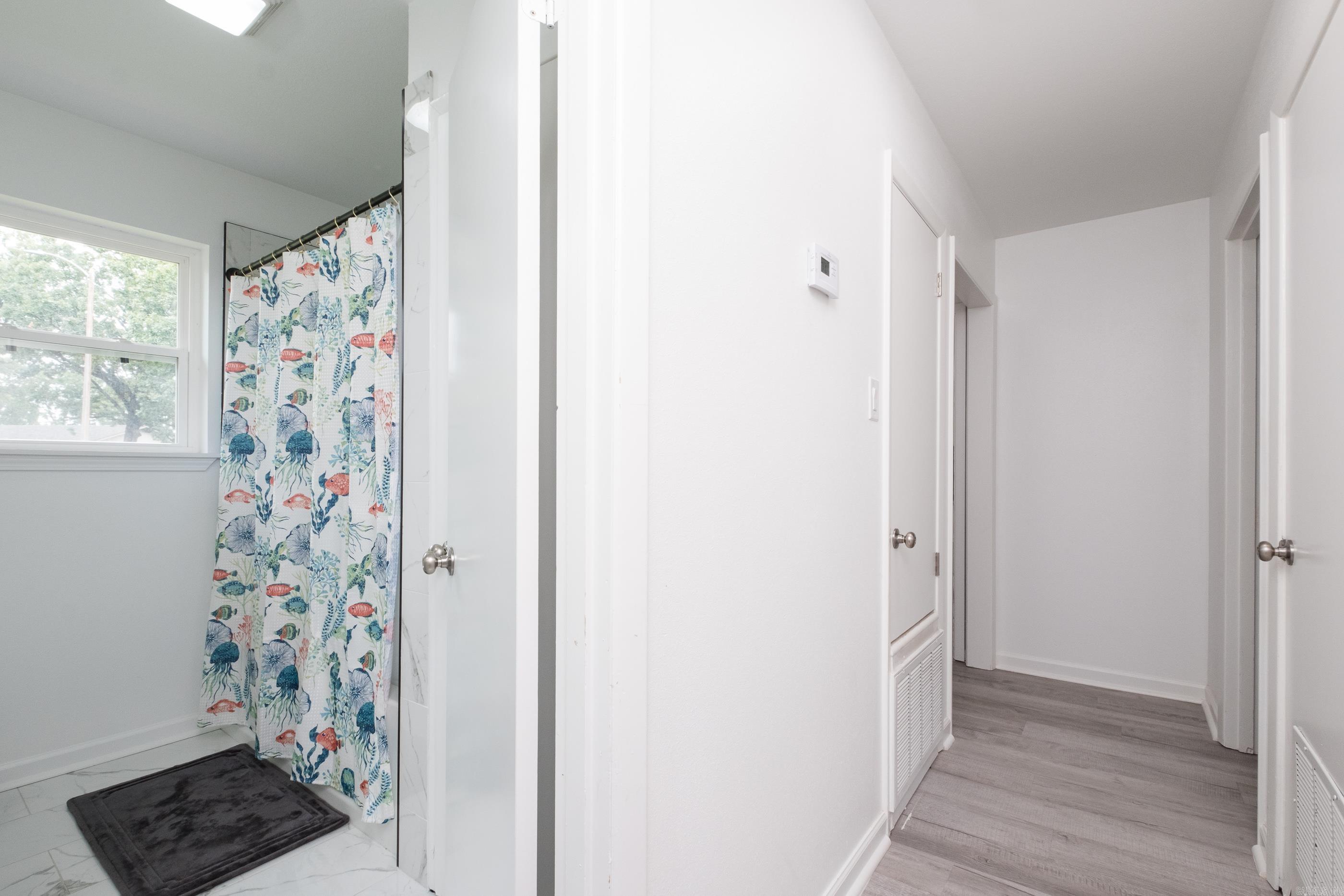 4605 N Cedar