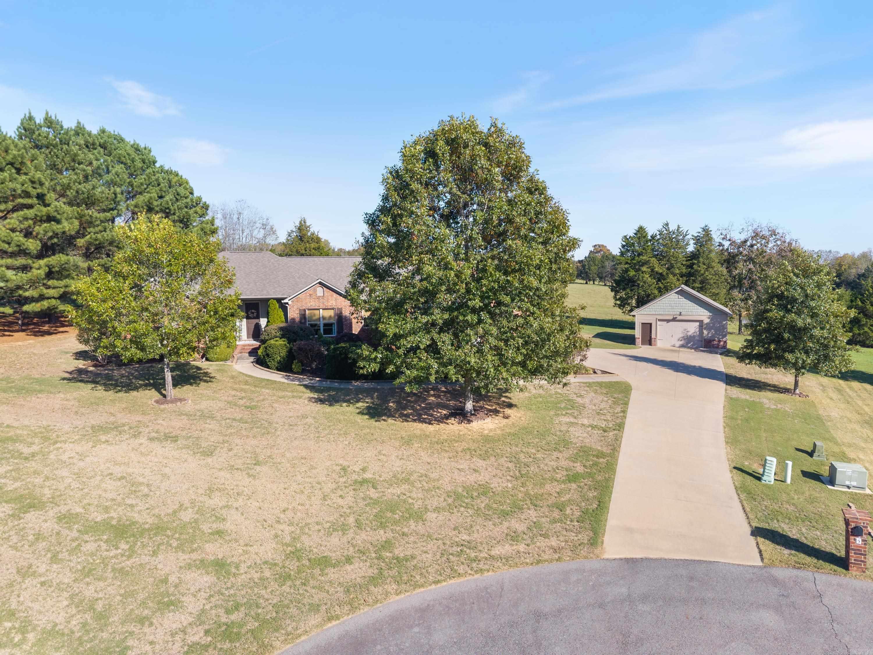 5 Ridgeside Cove