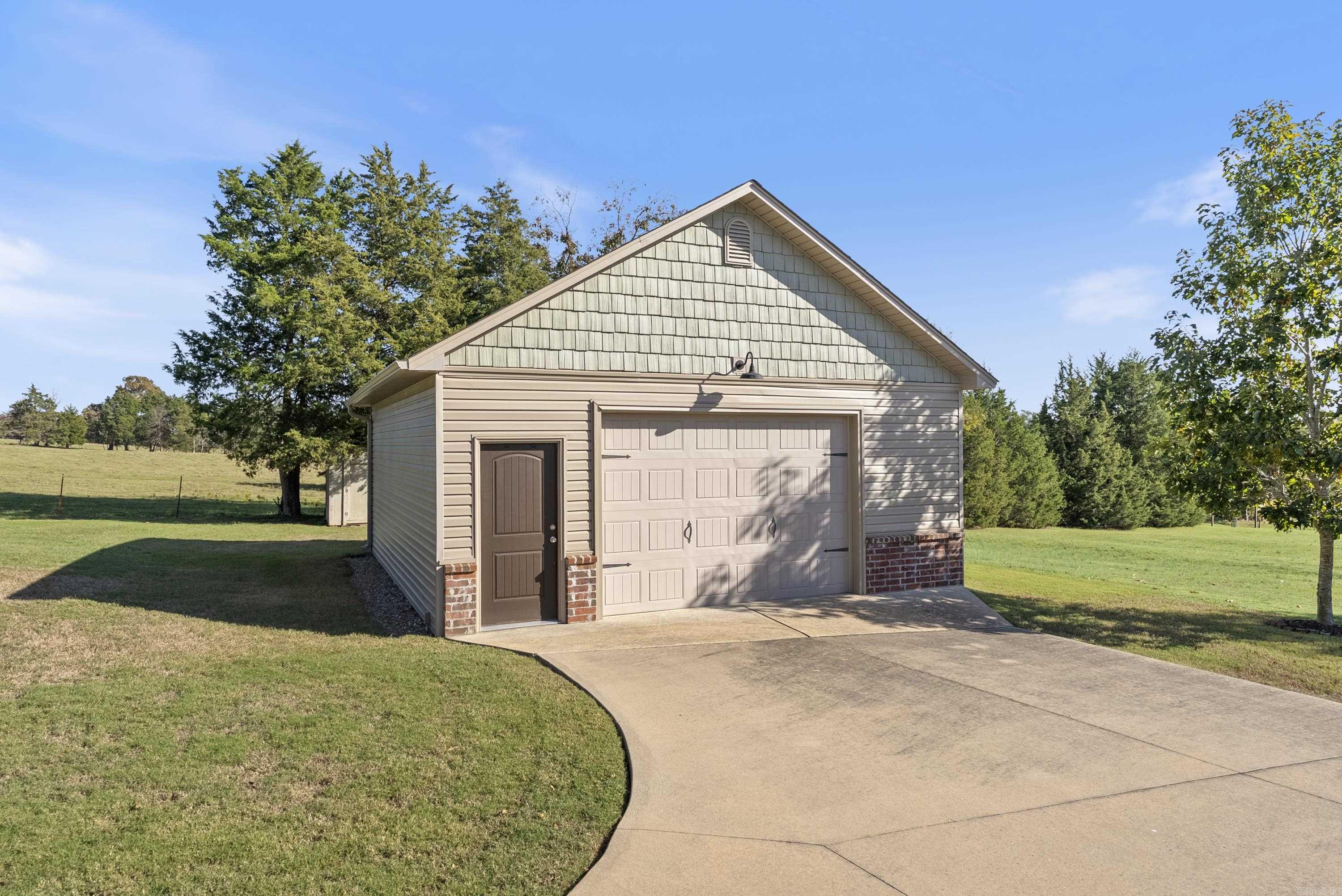 5 Ridgeside Cove