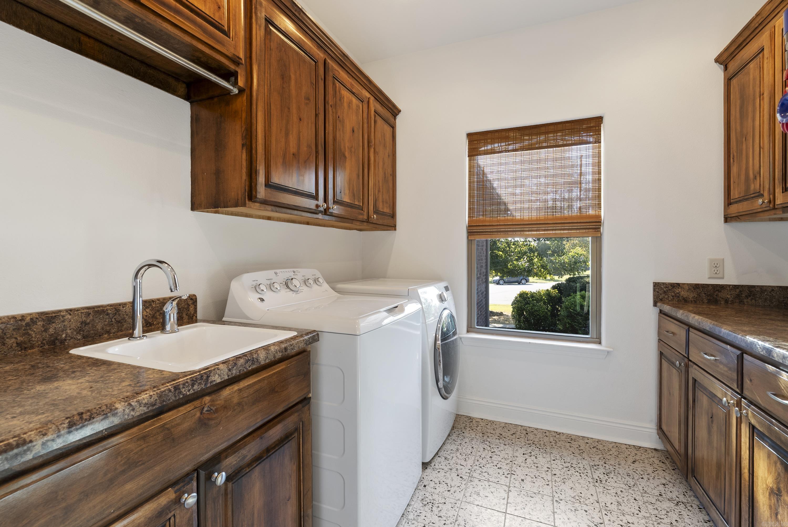 5 Ridgeside Cove