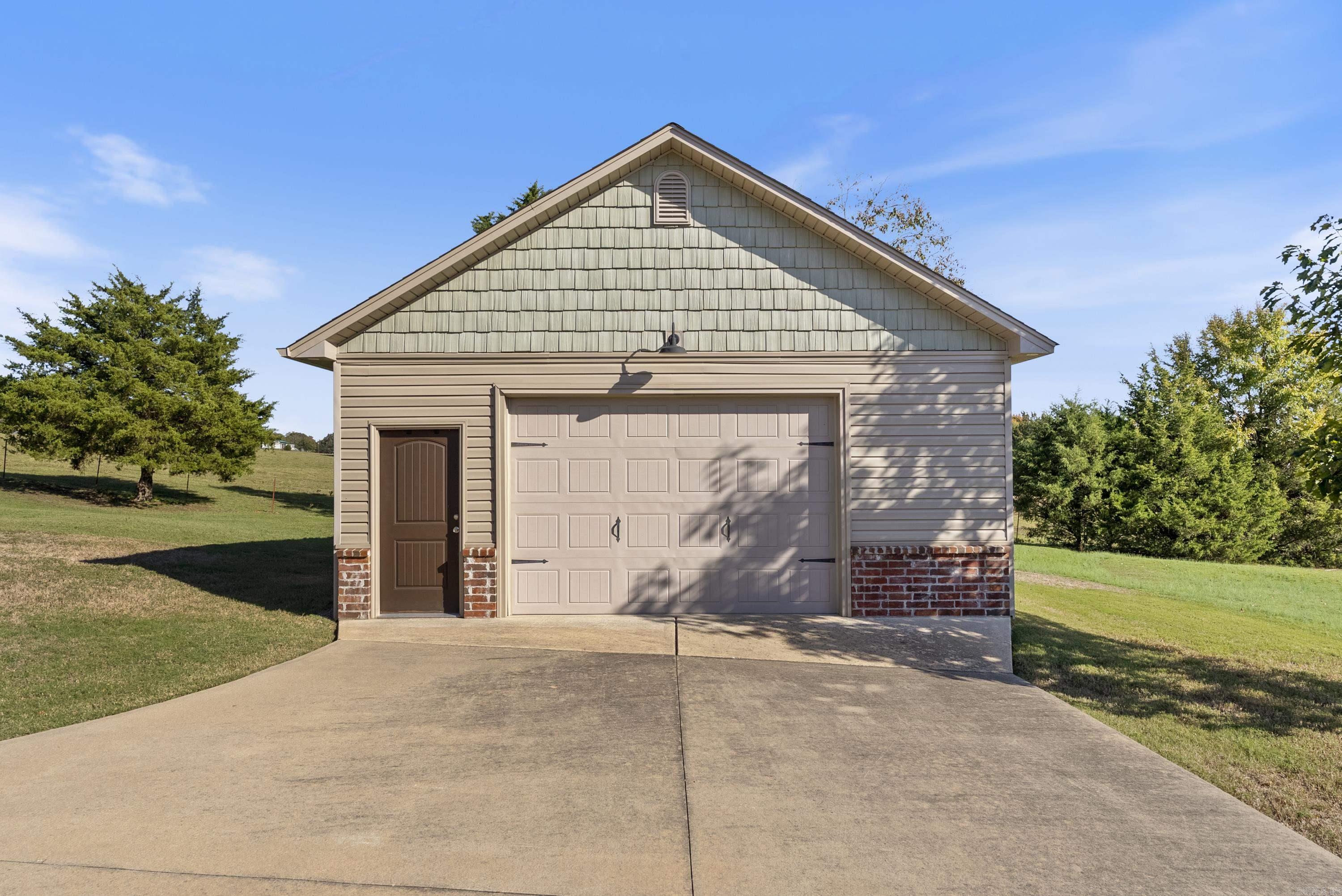 5 Ridgeside Cove