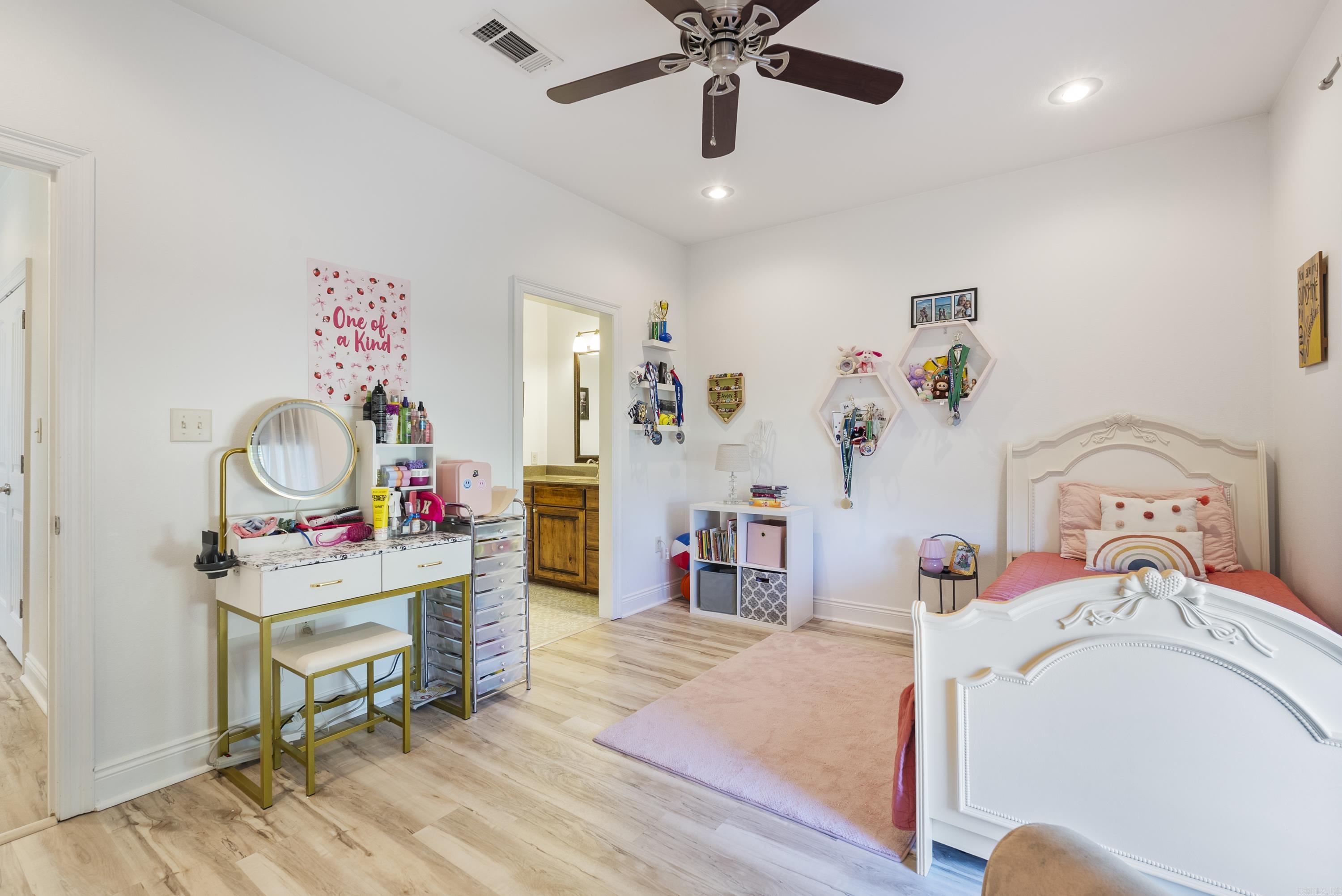 5 Ridgeside Cove