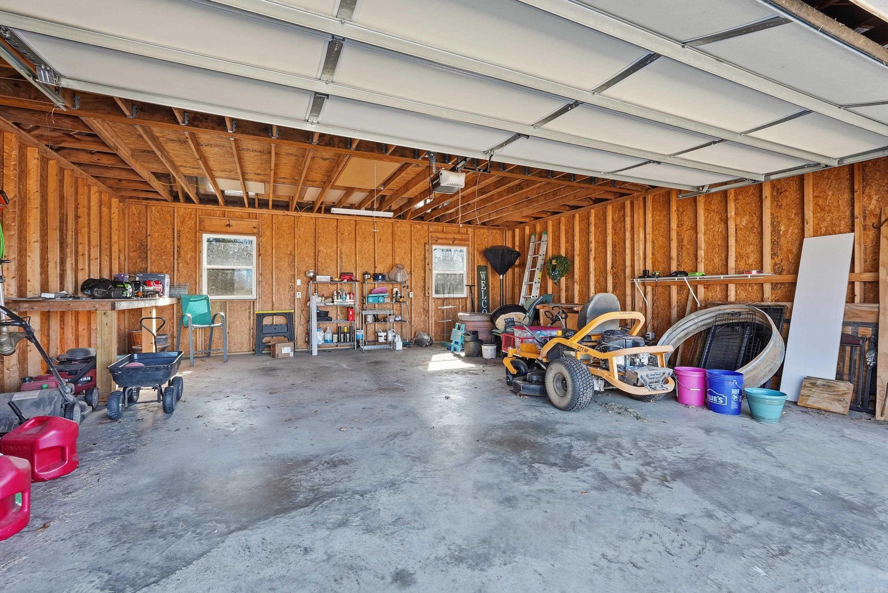 8 Persimmon Ridge Drive