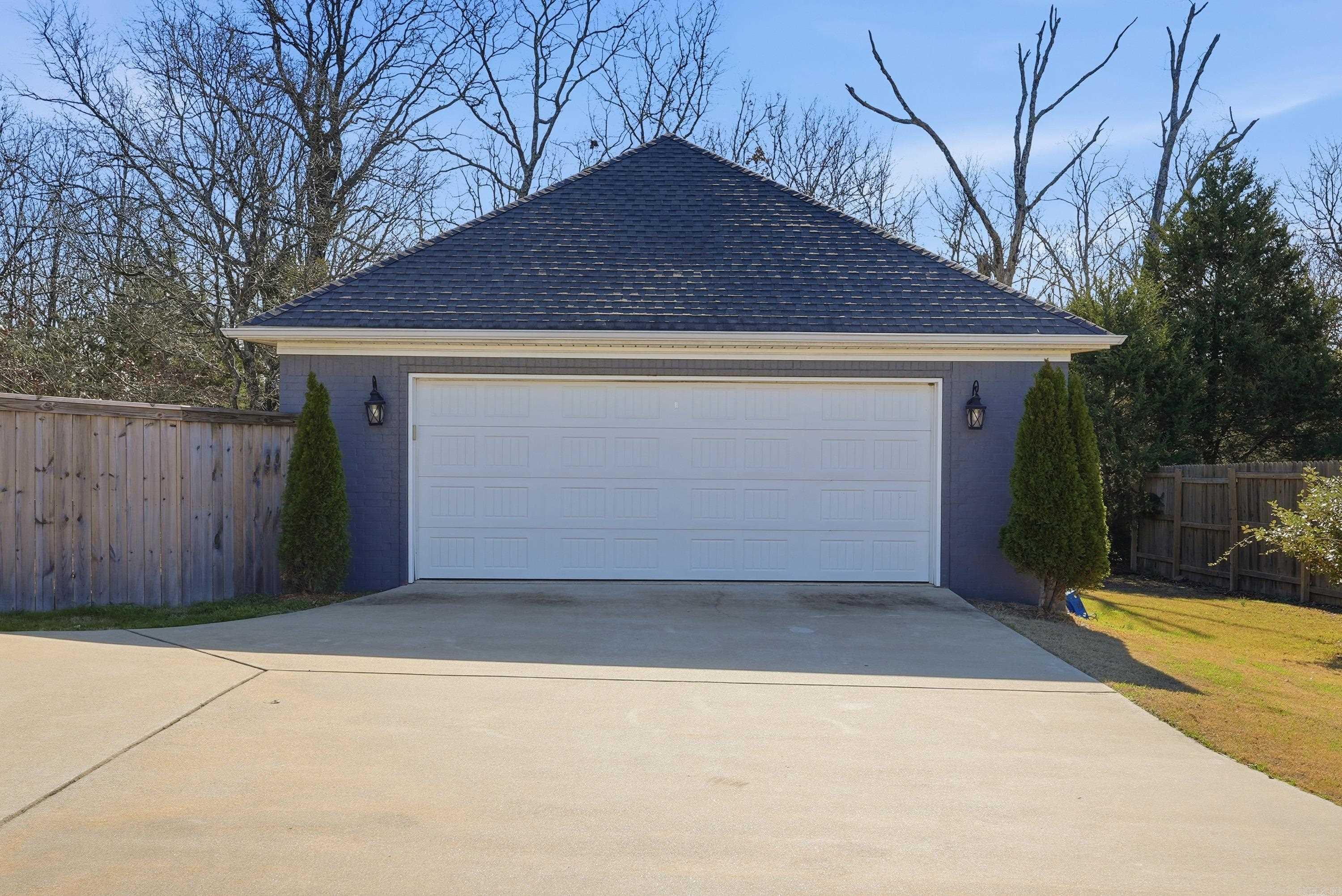 8 Persimmon Ridge Drive