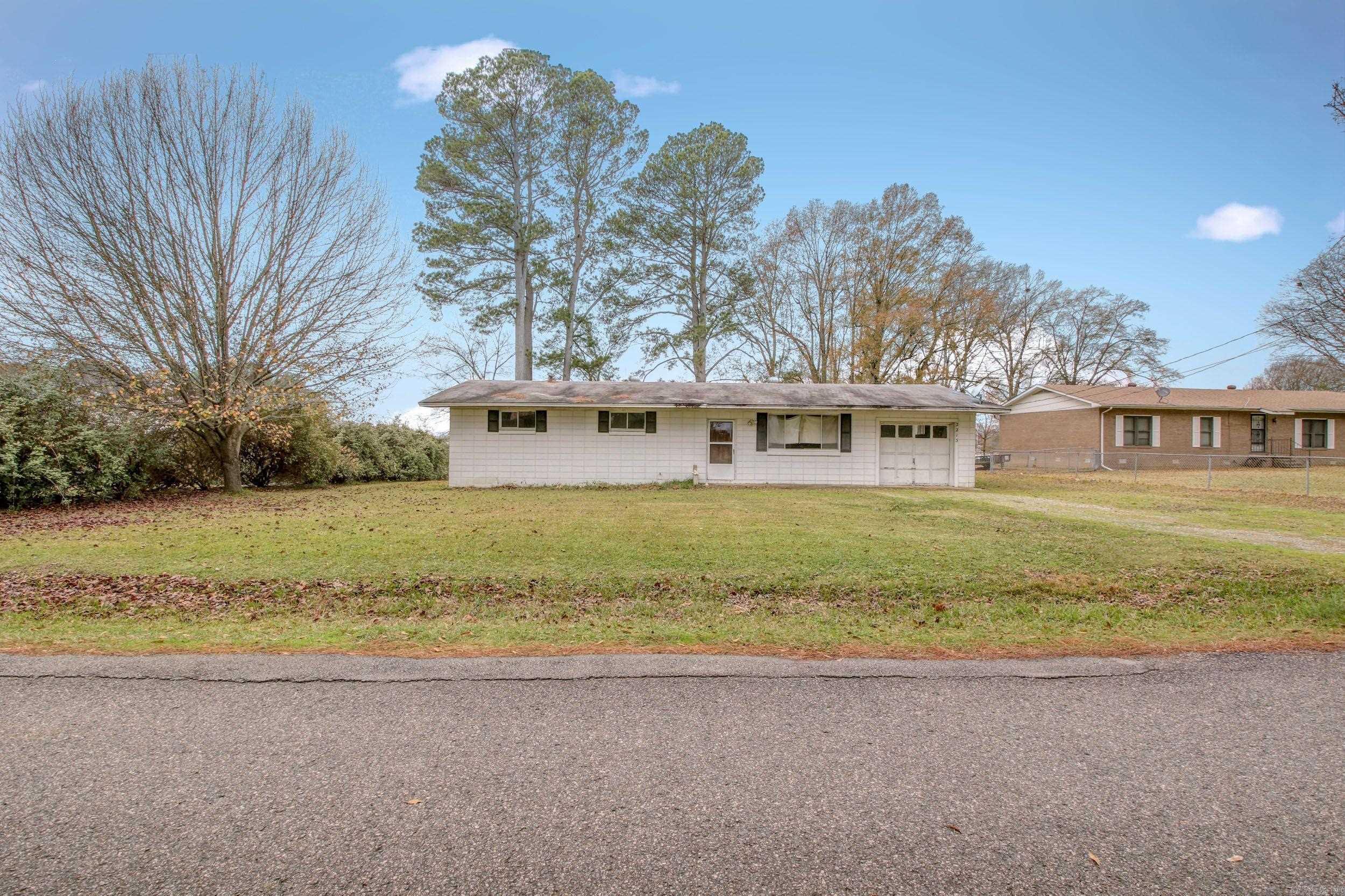 2213 Brandon Road