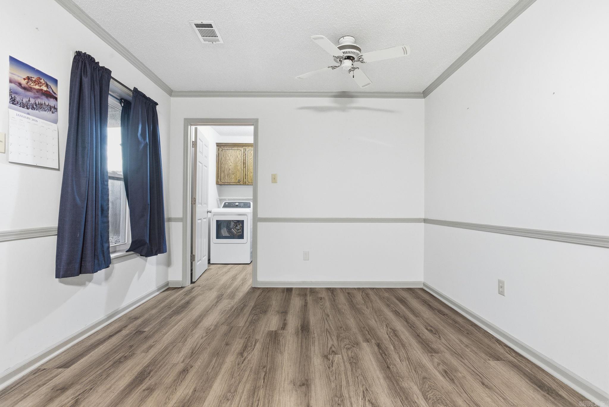 207 Ray St