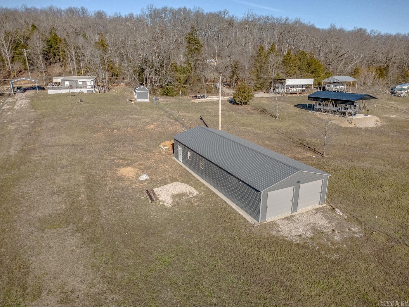 96 Pine Hollow Rd Road