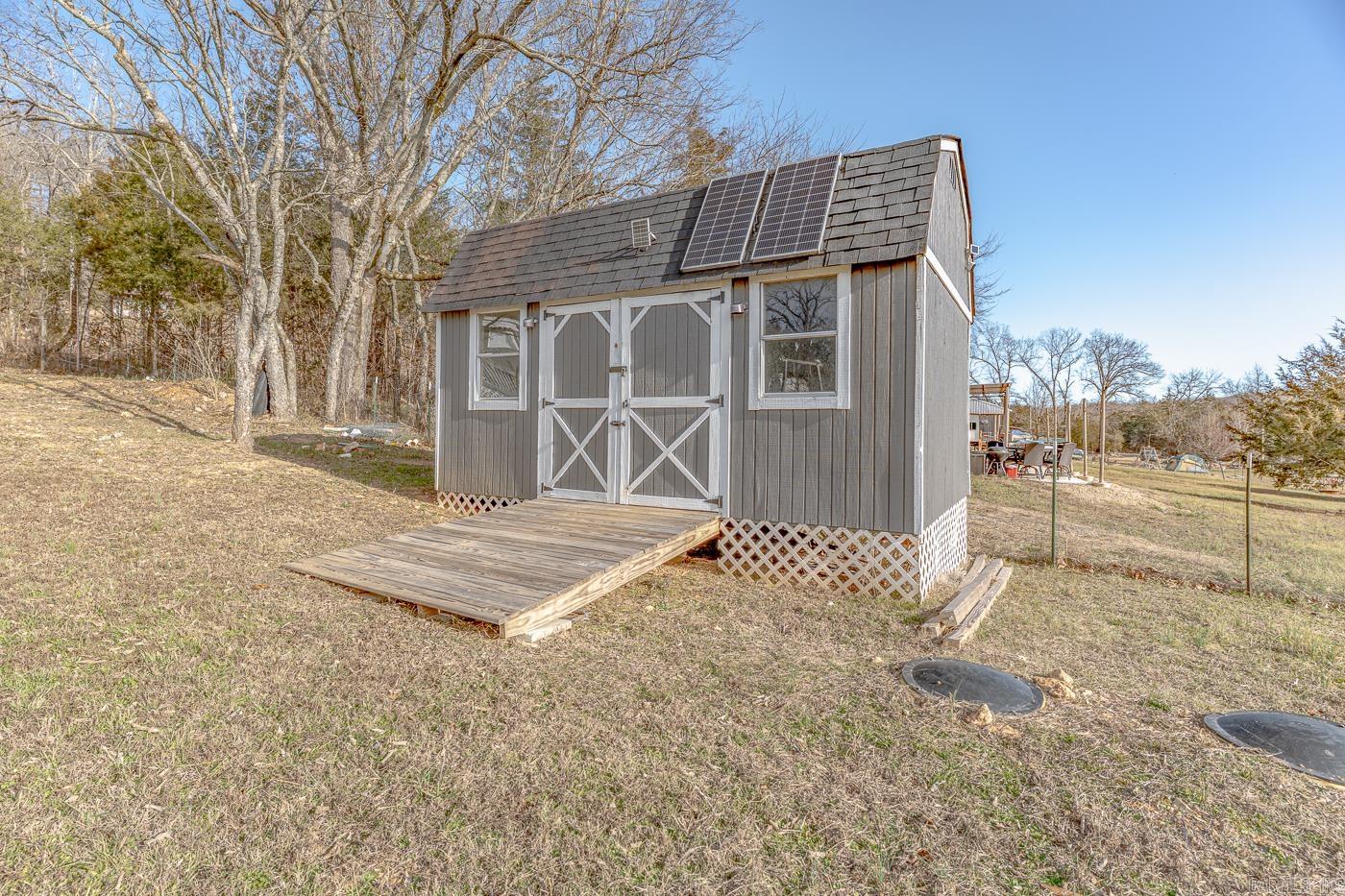 96 Pine Hollow Rd Road
