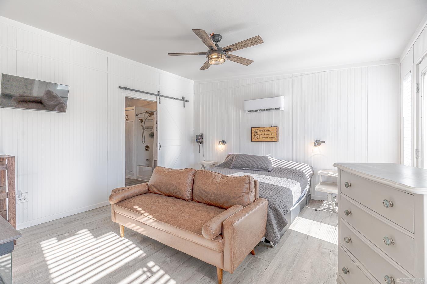 96 Pine Hollow Rd Road