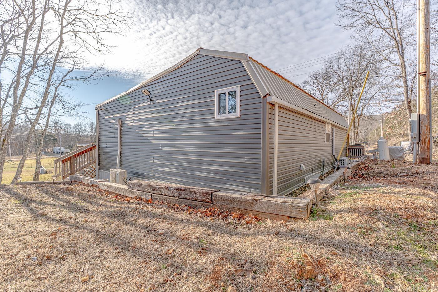 96 Pine Hollow Rd Road