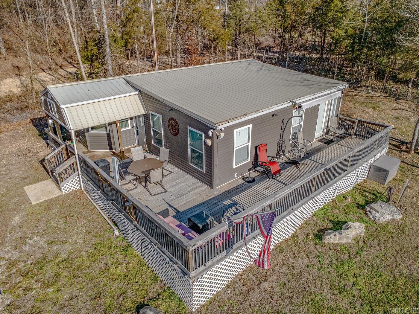 96 Pine Hollow Rd Road