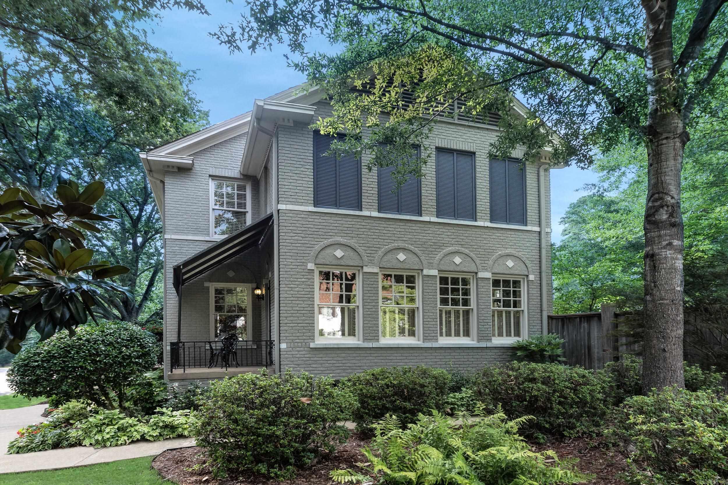4900 Crestwood Drive