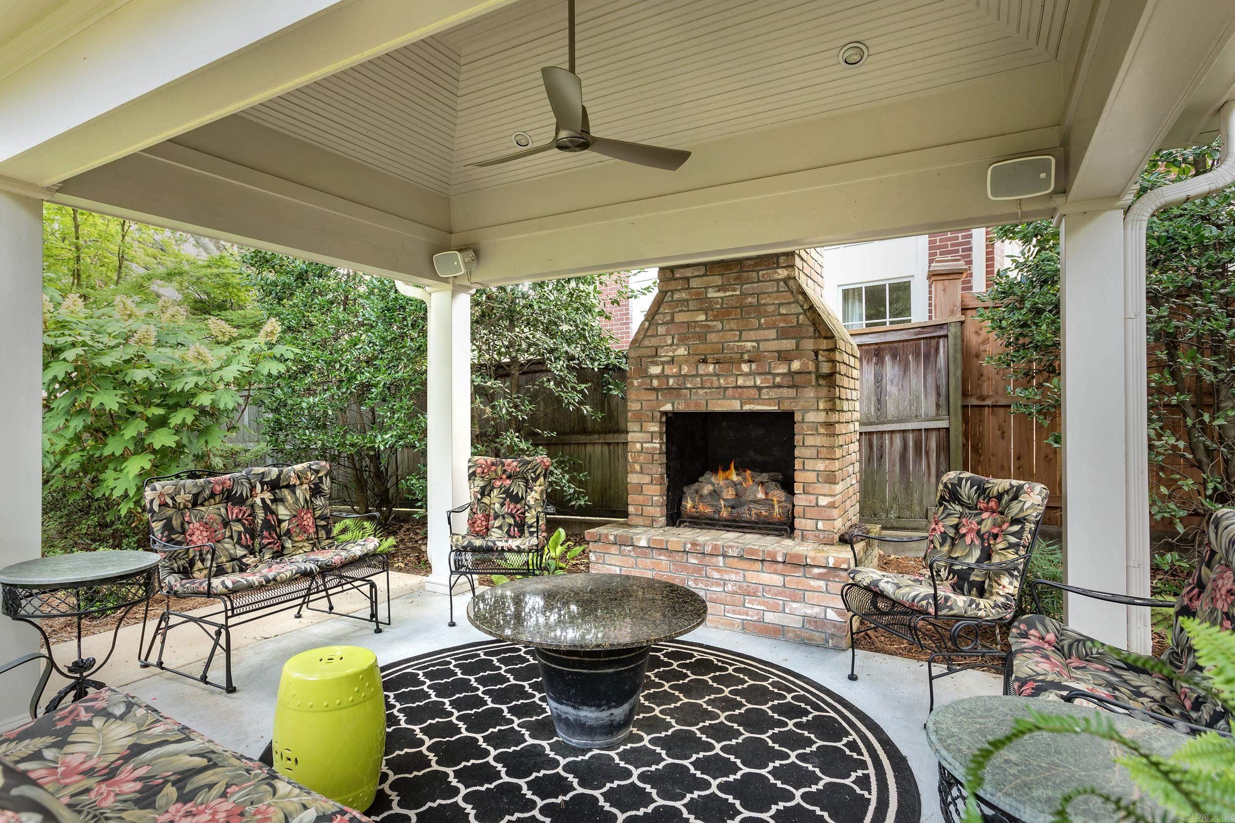 4900 Crestwood Drive