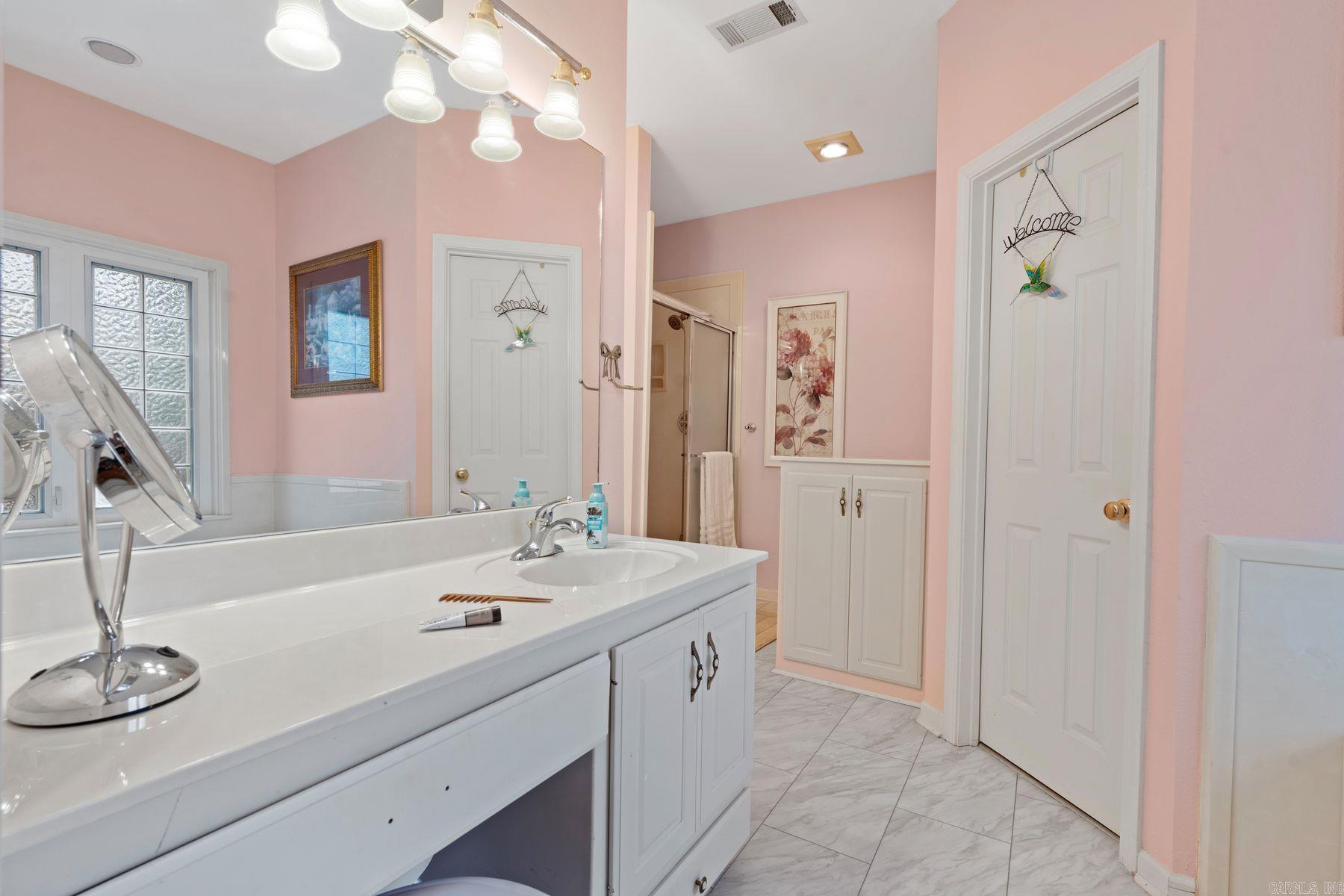 5 Bosque Place