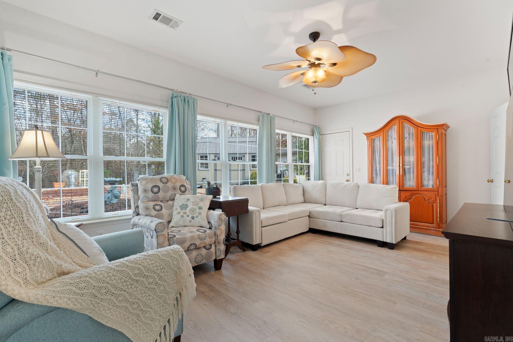 5 Bosque Place