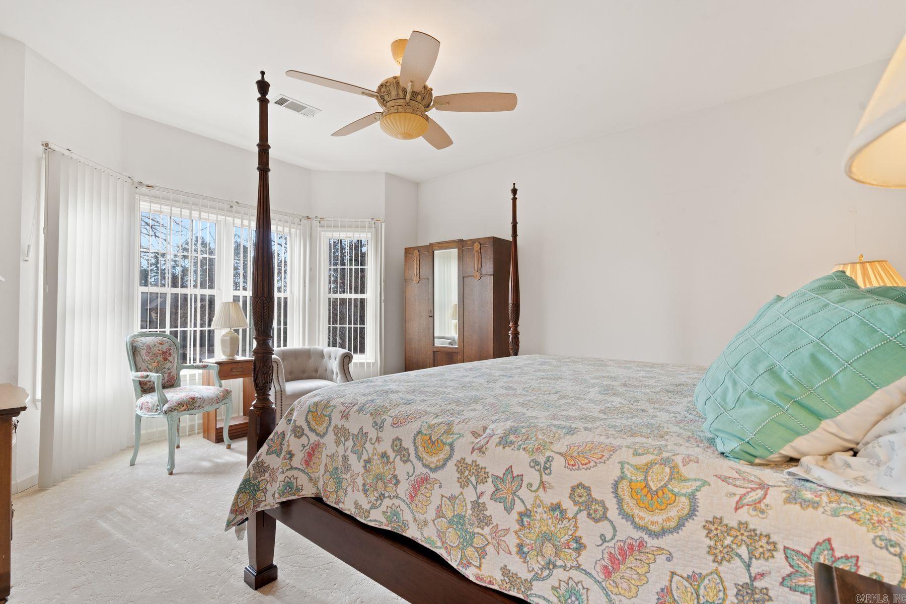 5 Bosque Place