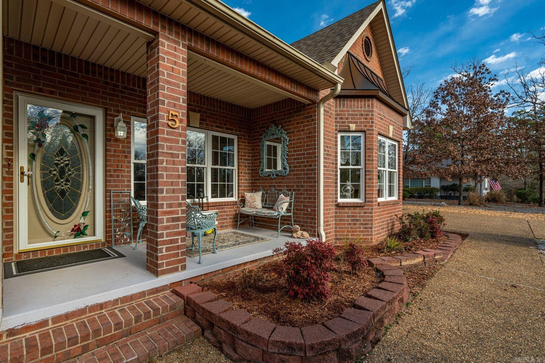 5 Bosque Place