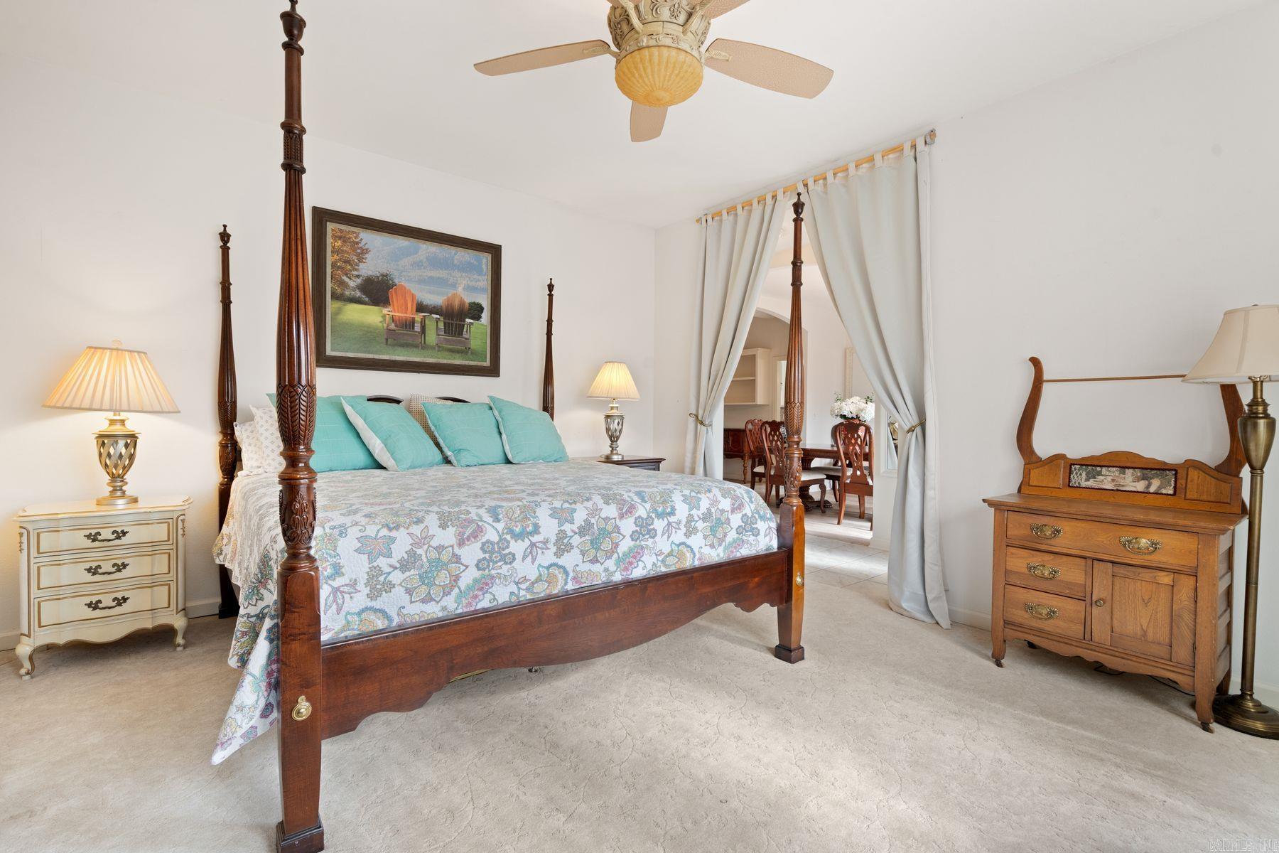 5 Bosque Place