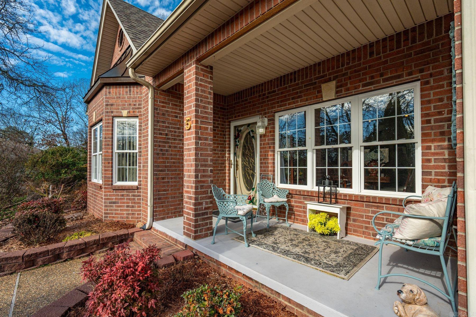 5 Bosque Place