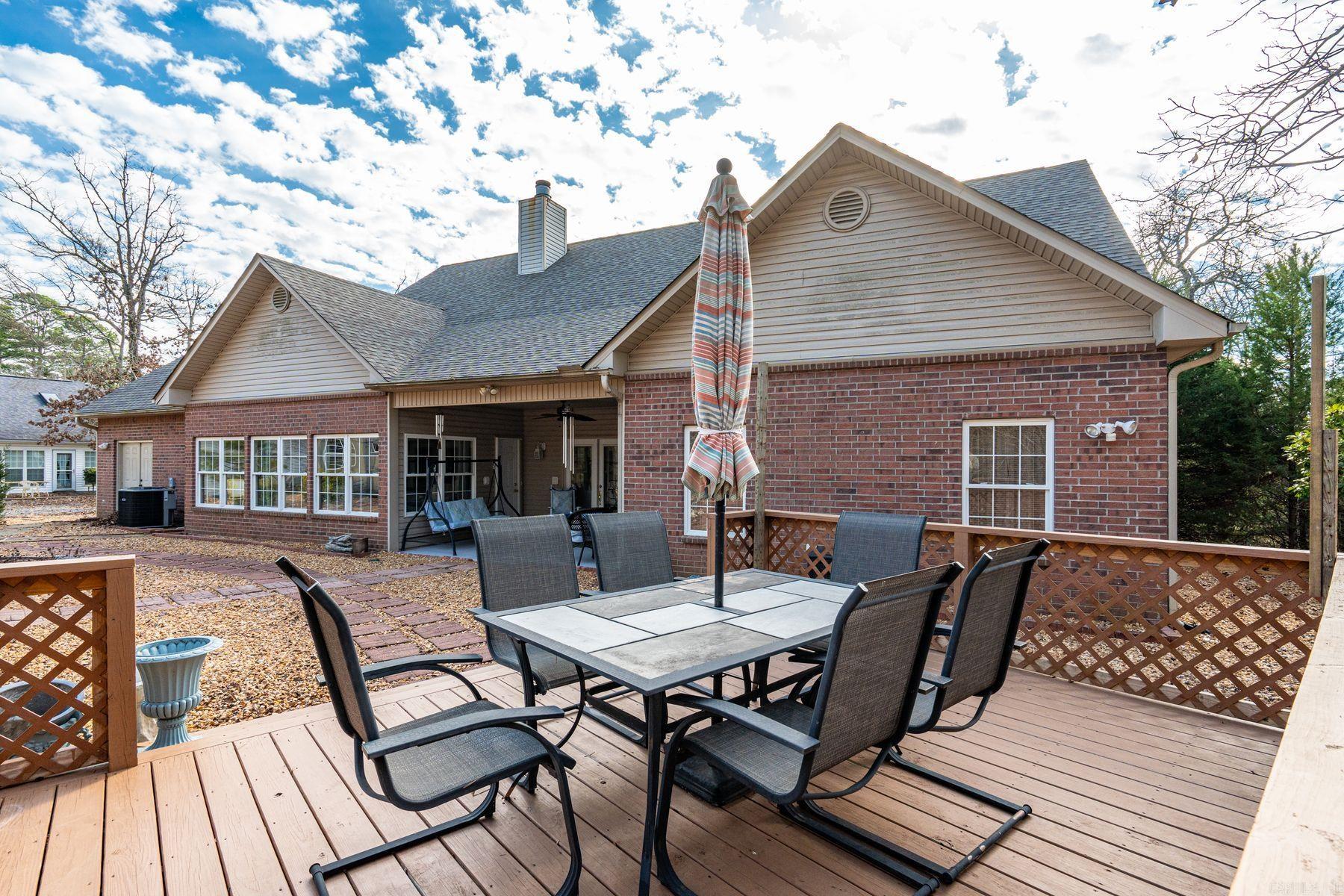 5 Bosque Place