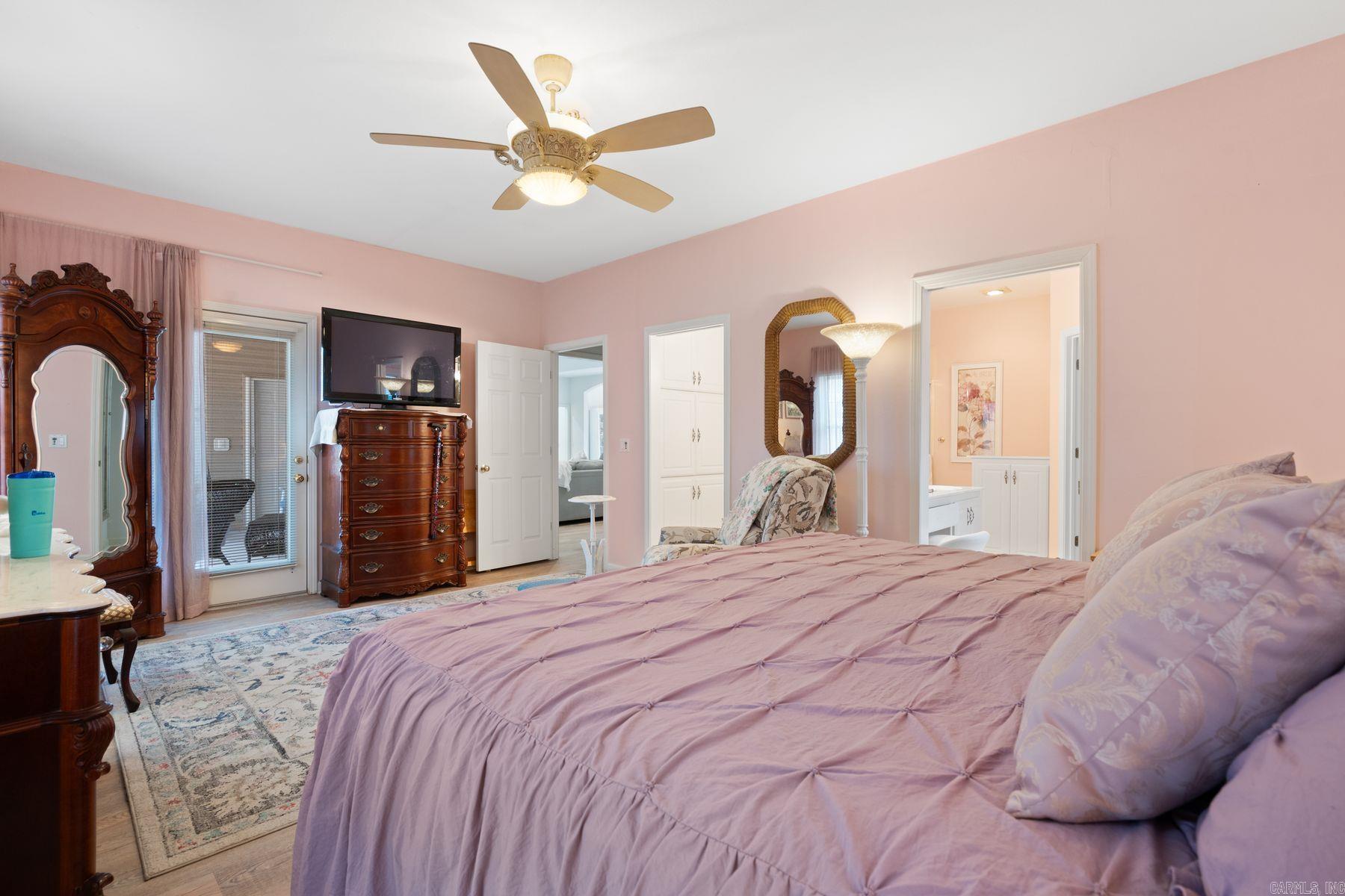 5 Bosque Place