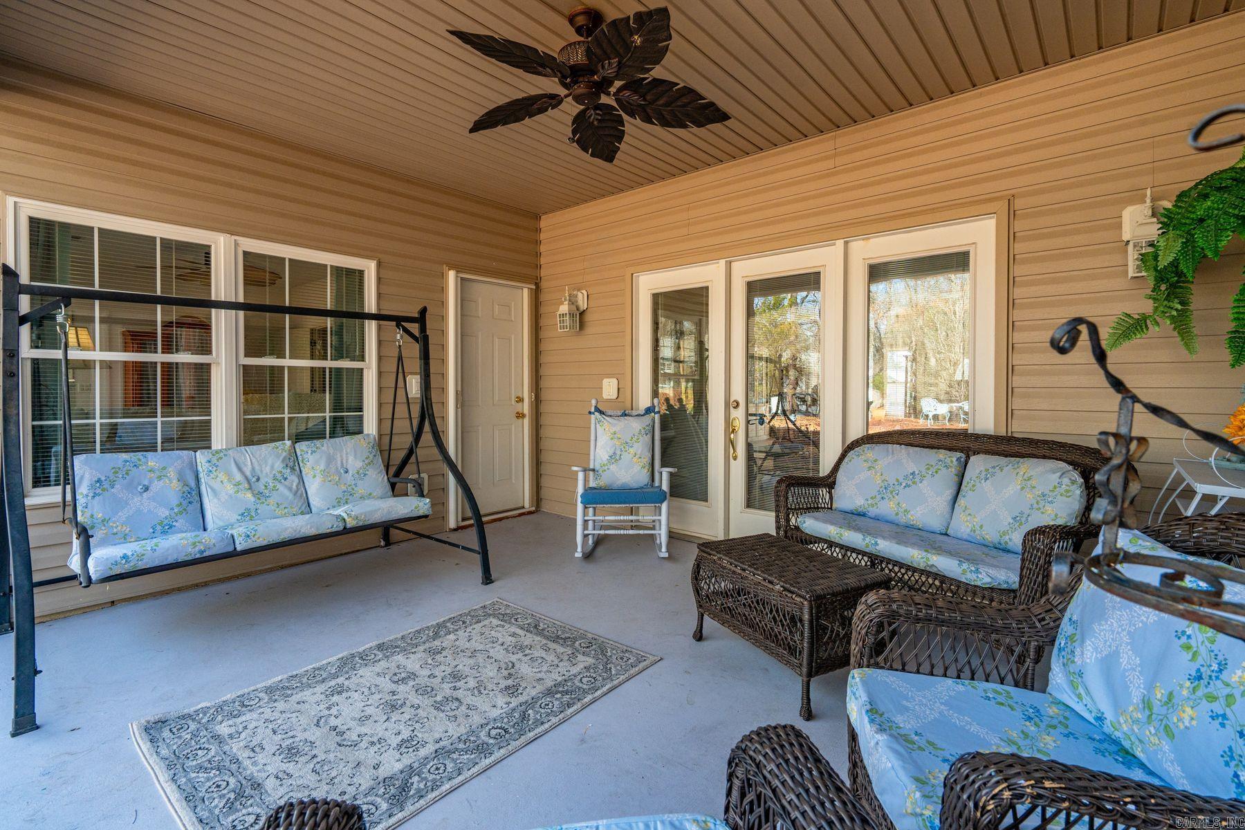 5 Bosque Place