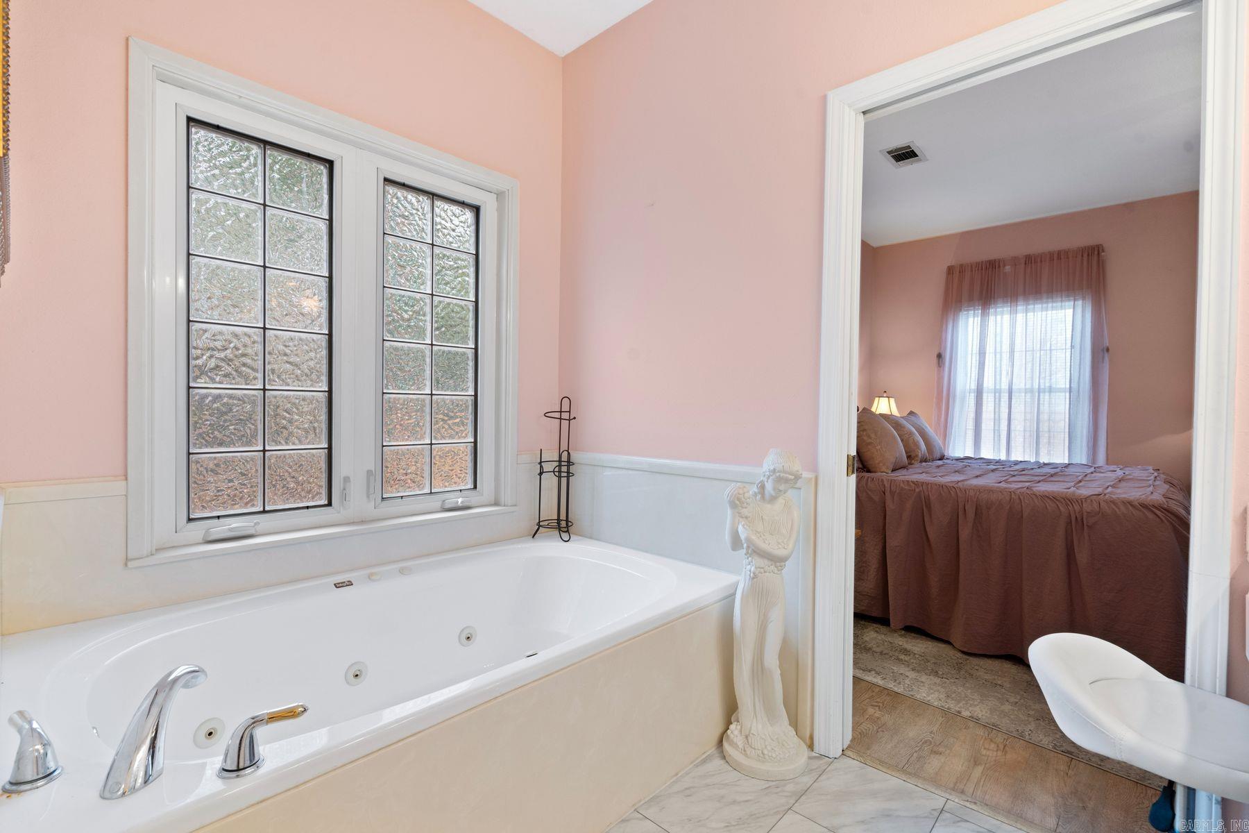 5 Bosque Place