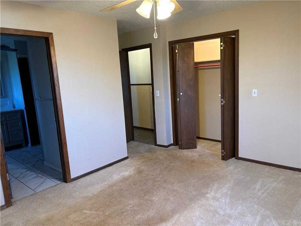 11894 Highway 359