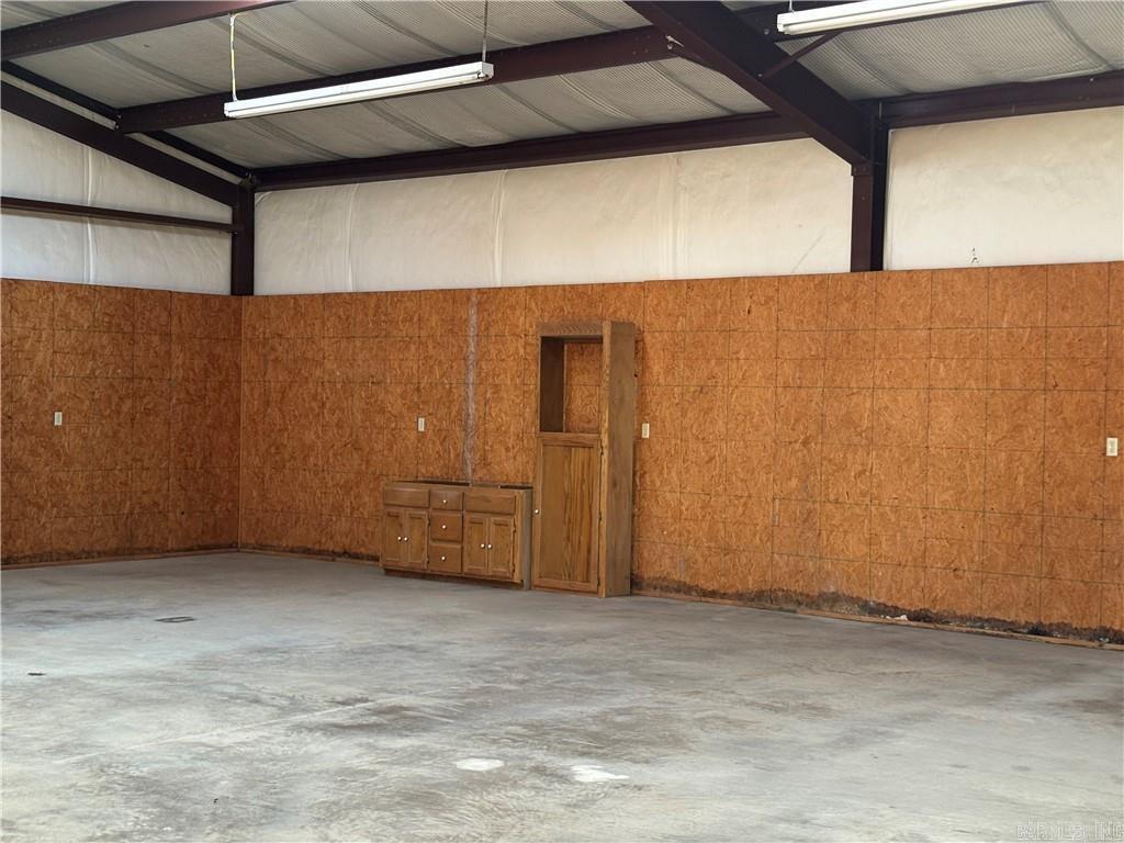 11894 Highway 359