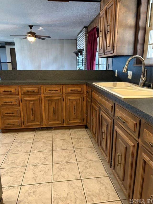 11894 Highway 359