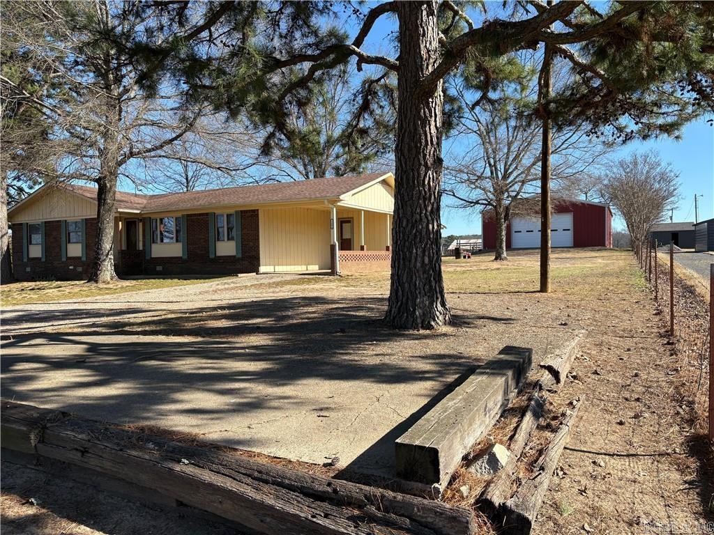 11894 Highway 359