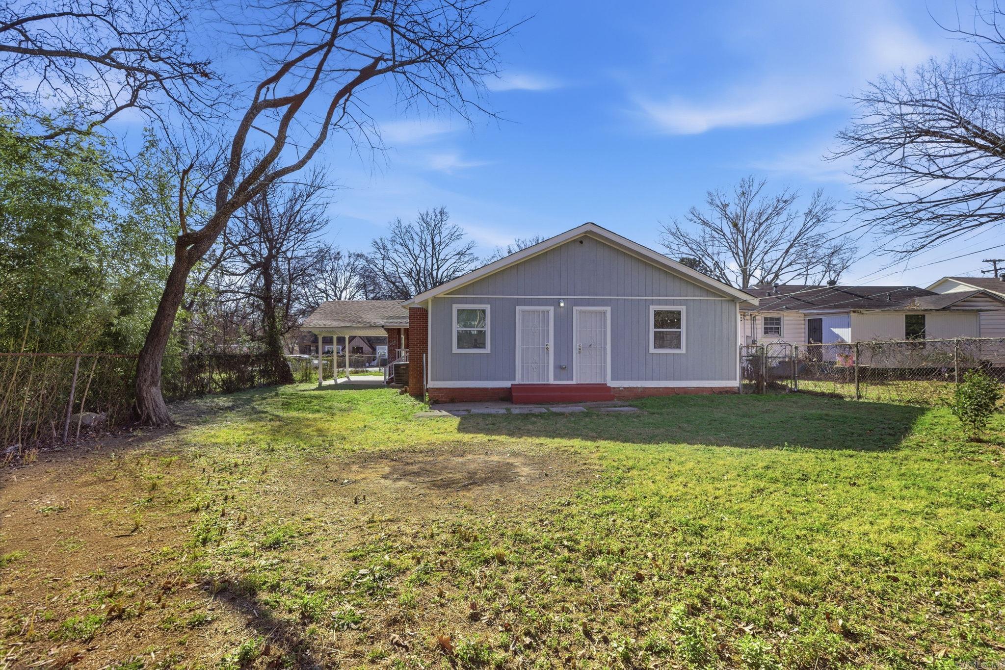 1703 W 19Th Street