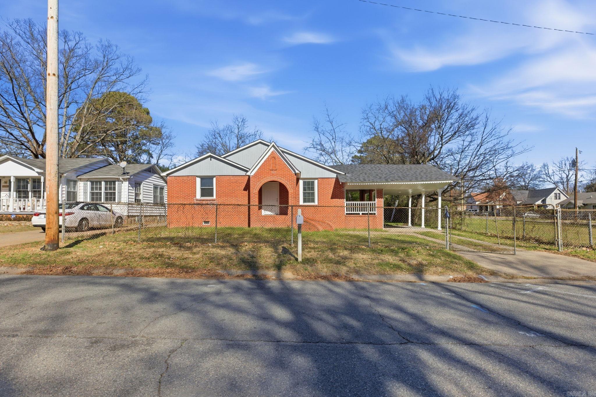 1703 W 19Th Street