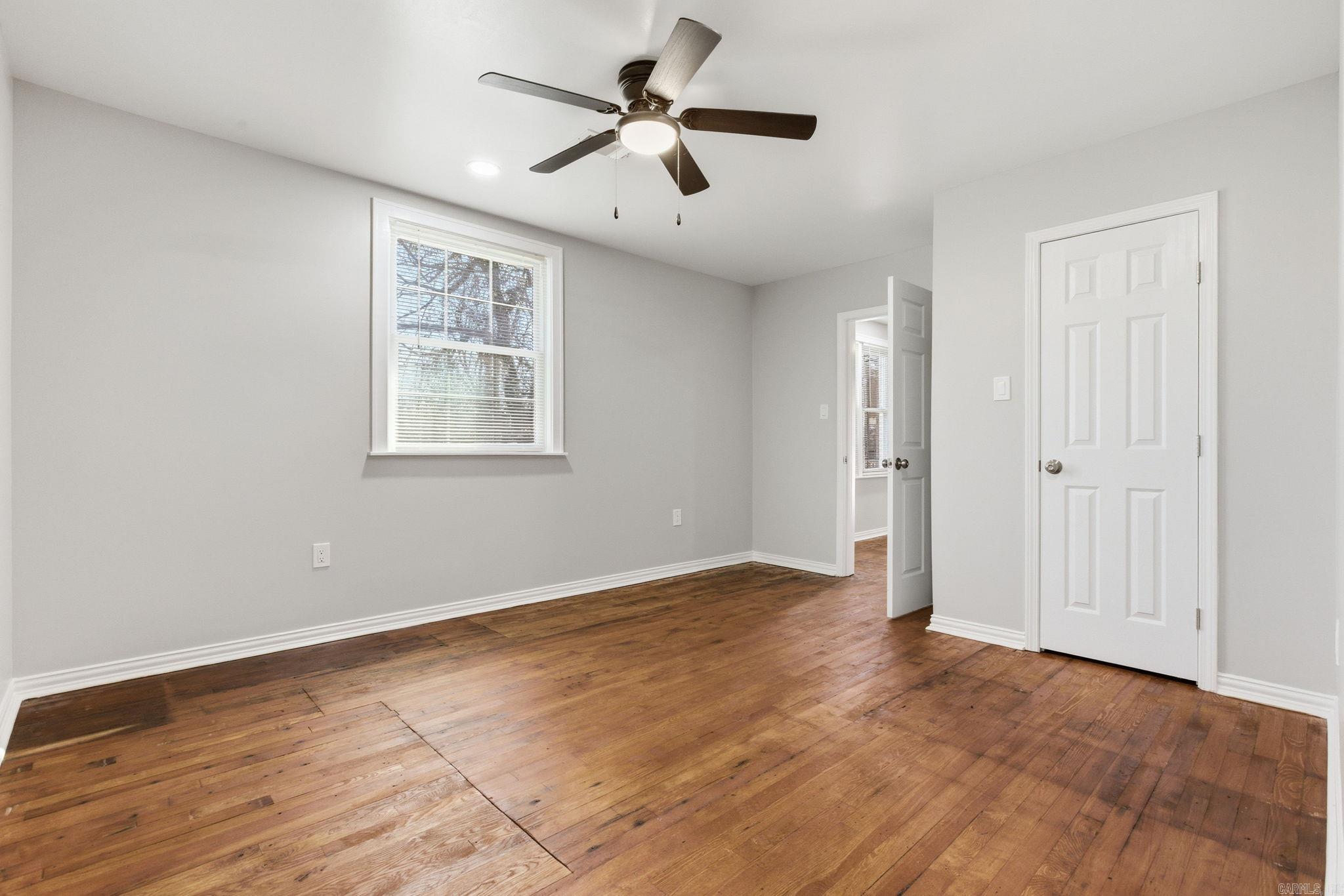 1703 W 19Th Street