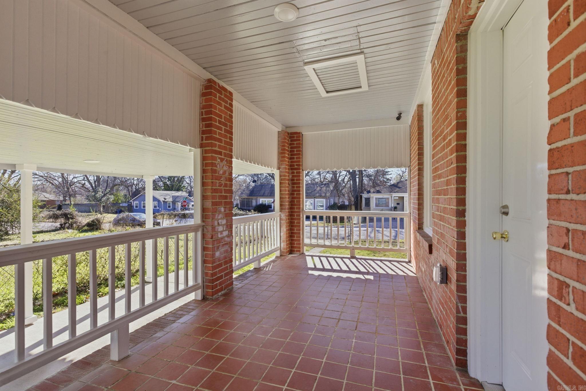 1703 W 19Th Street