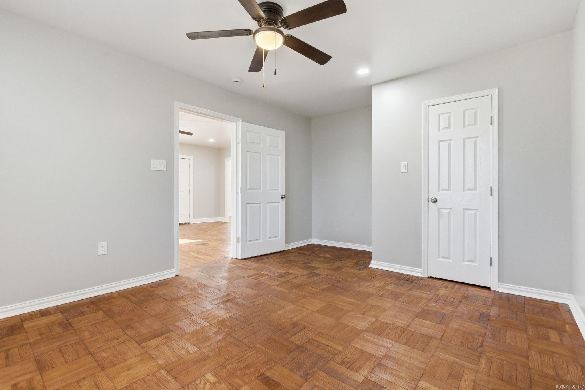1703 W 19Th Street