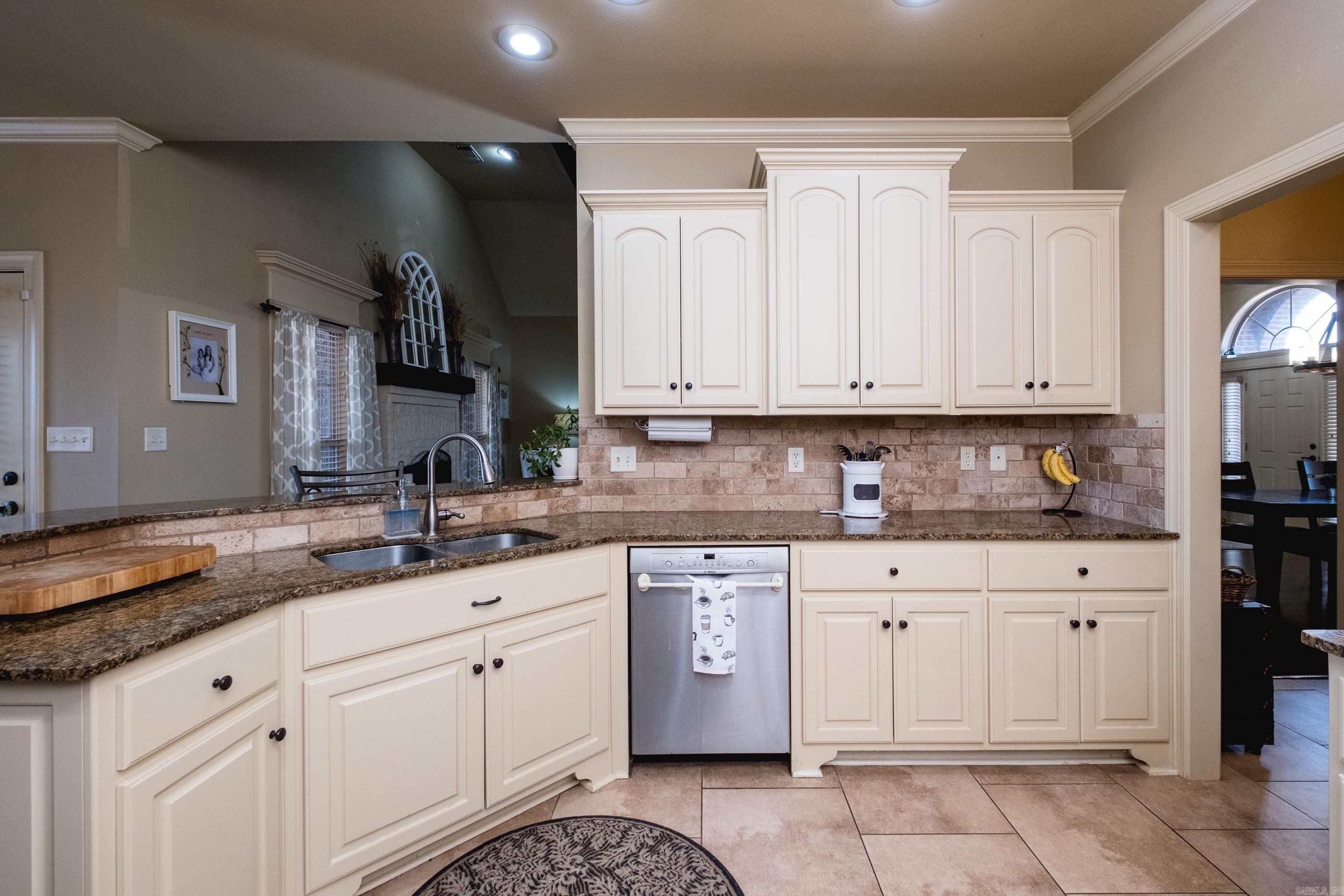 26 Epernay Circle