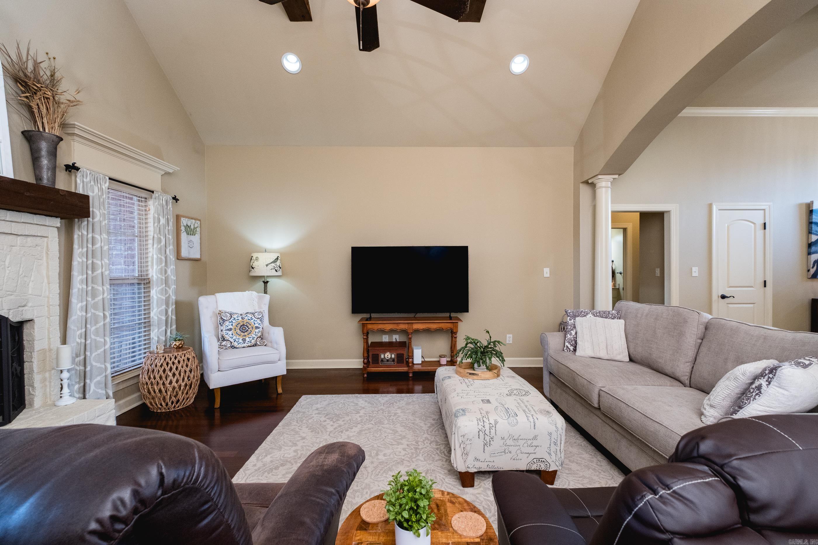 26 Epernay Circle