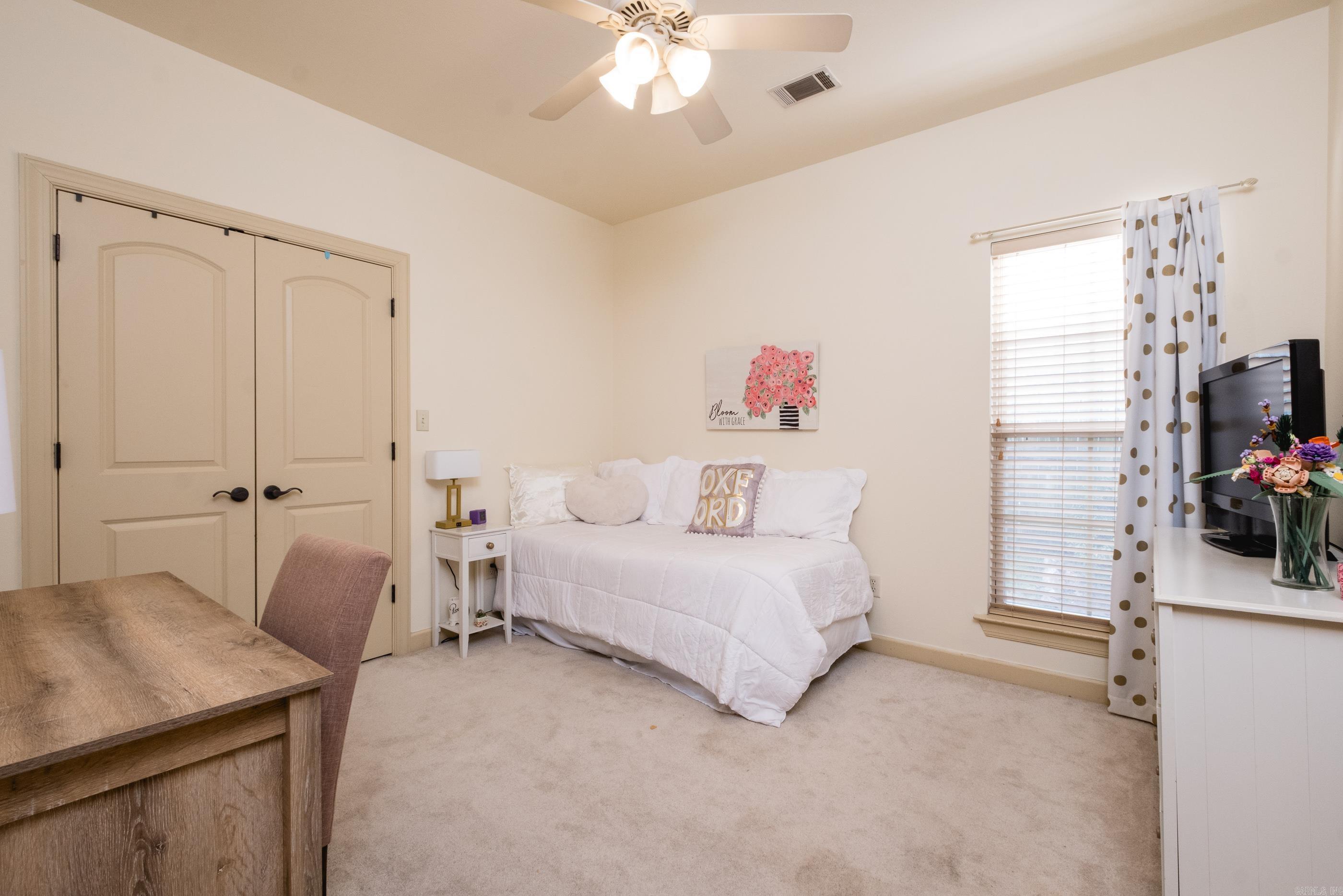 26 Epernay Circle
