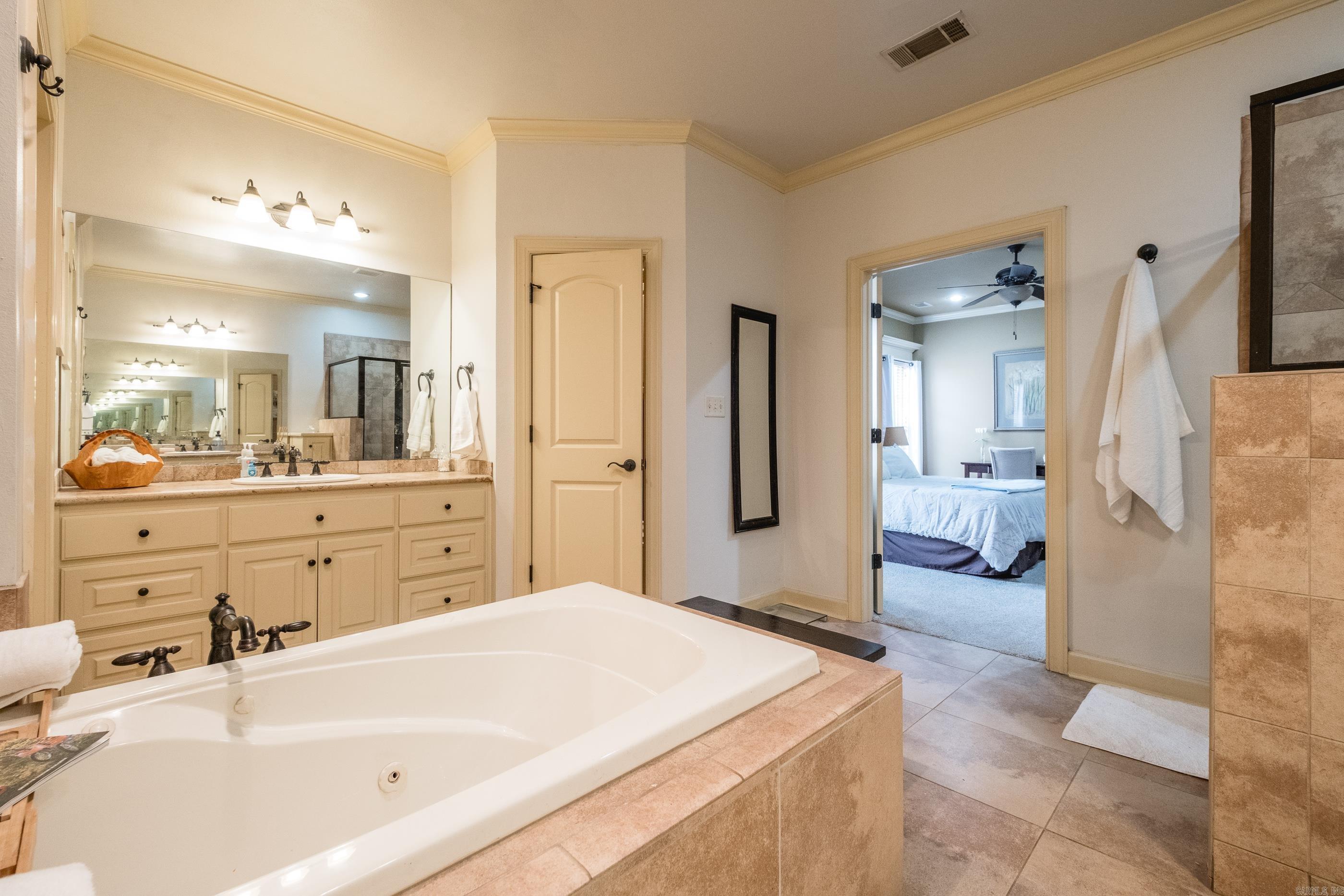 26 Epernay Circle