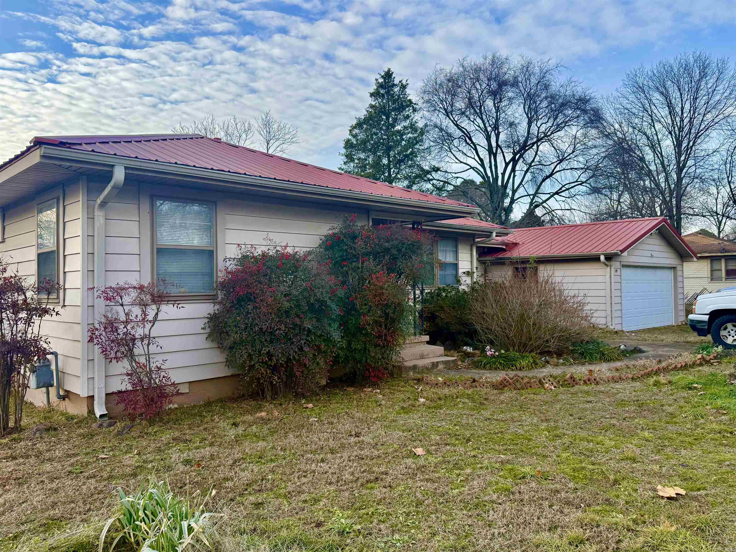 729 Fairview Street