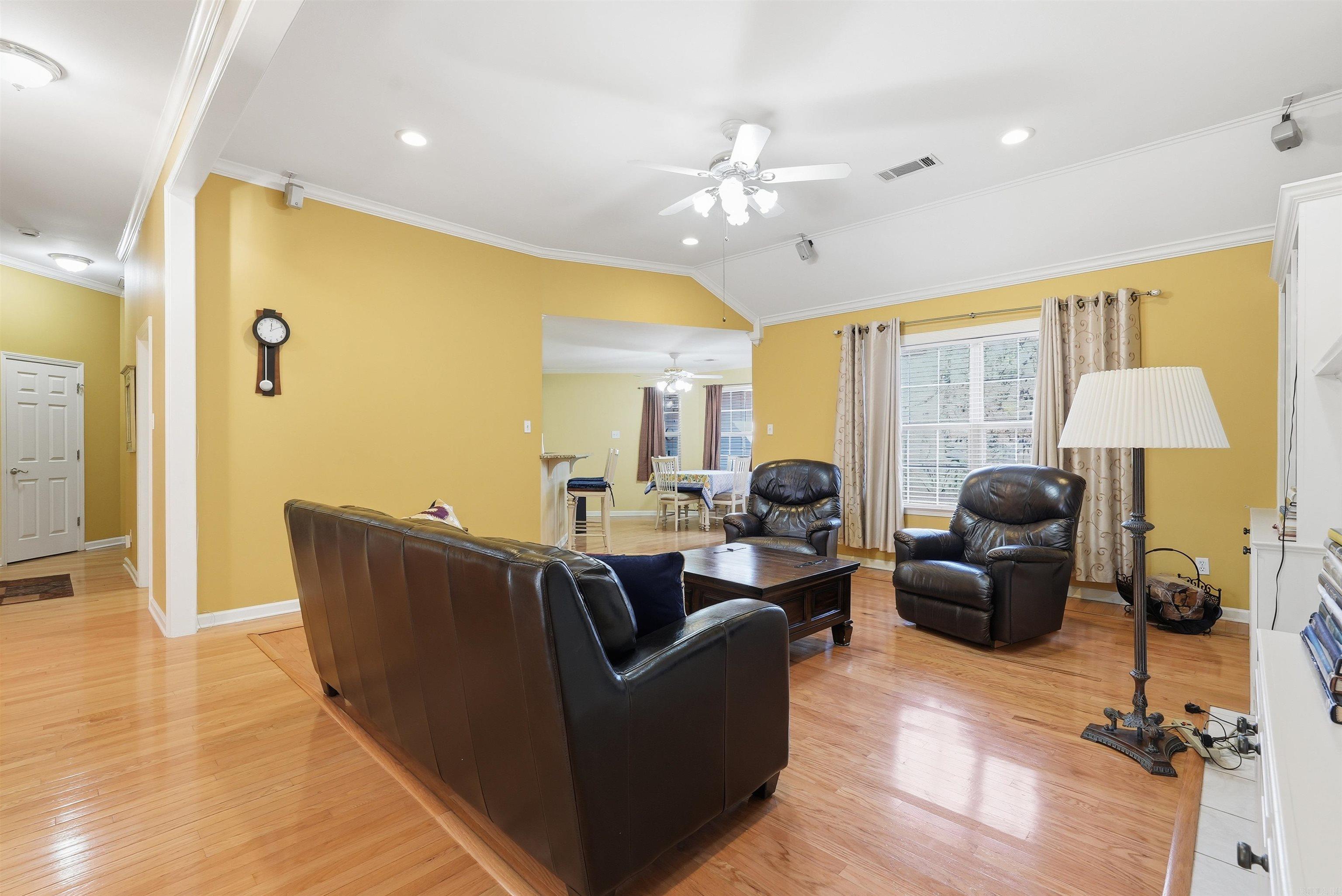 24 Eagle Nest Court