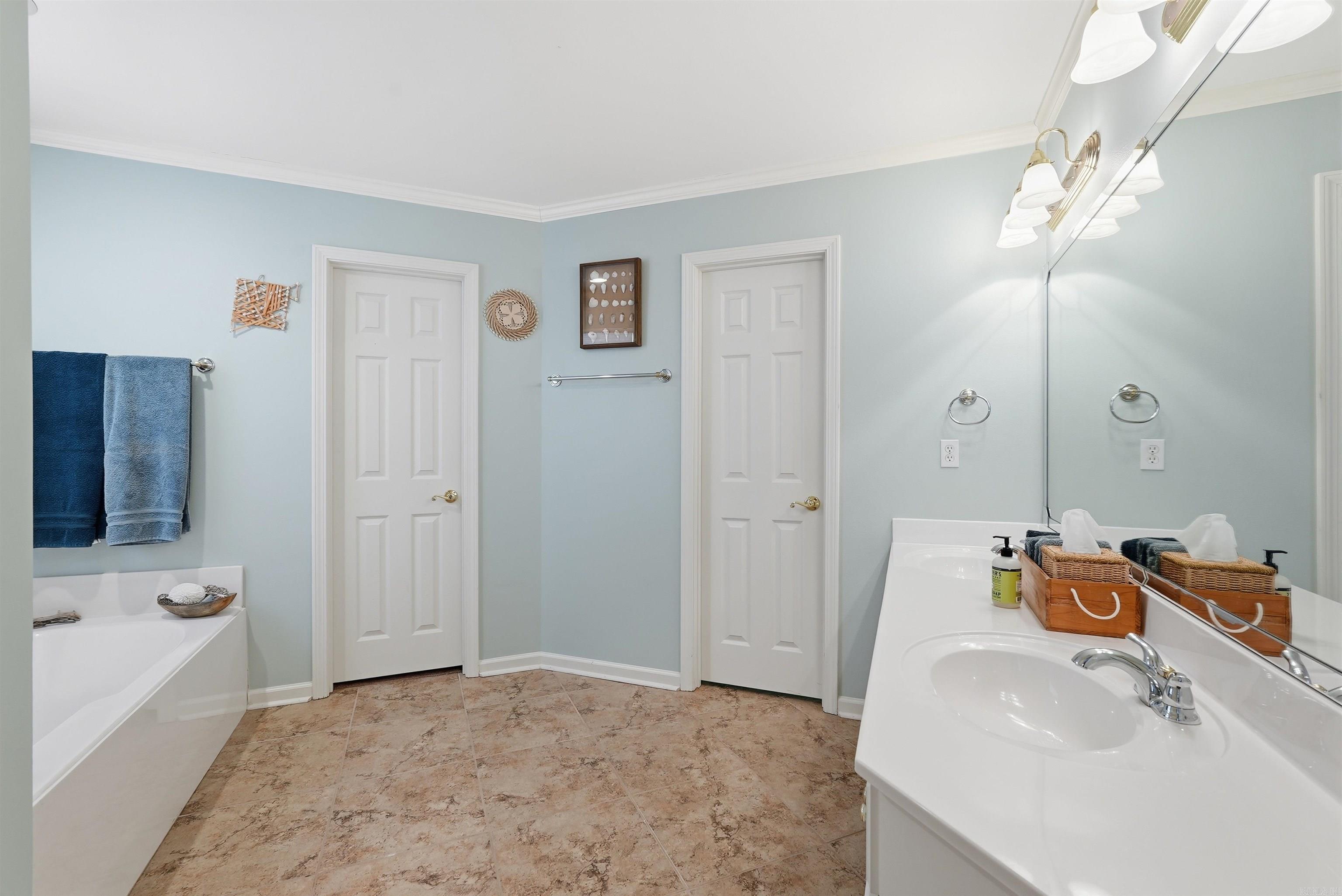 24 Eagle Nest Court