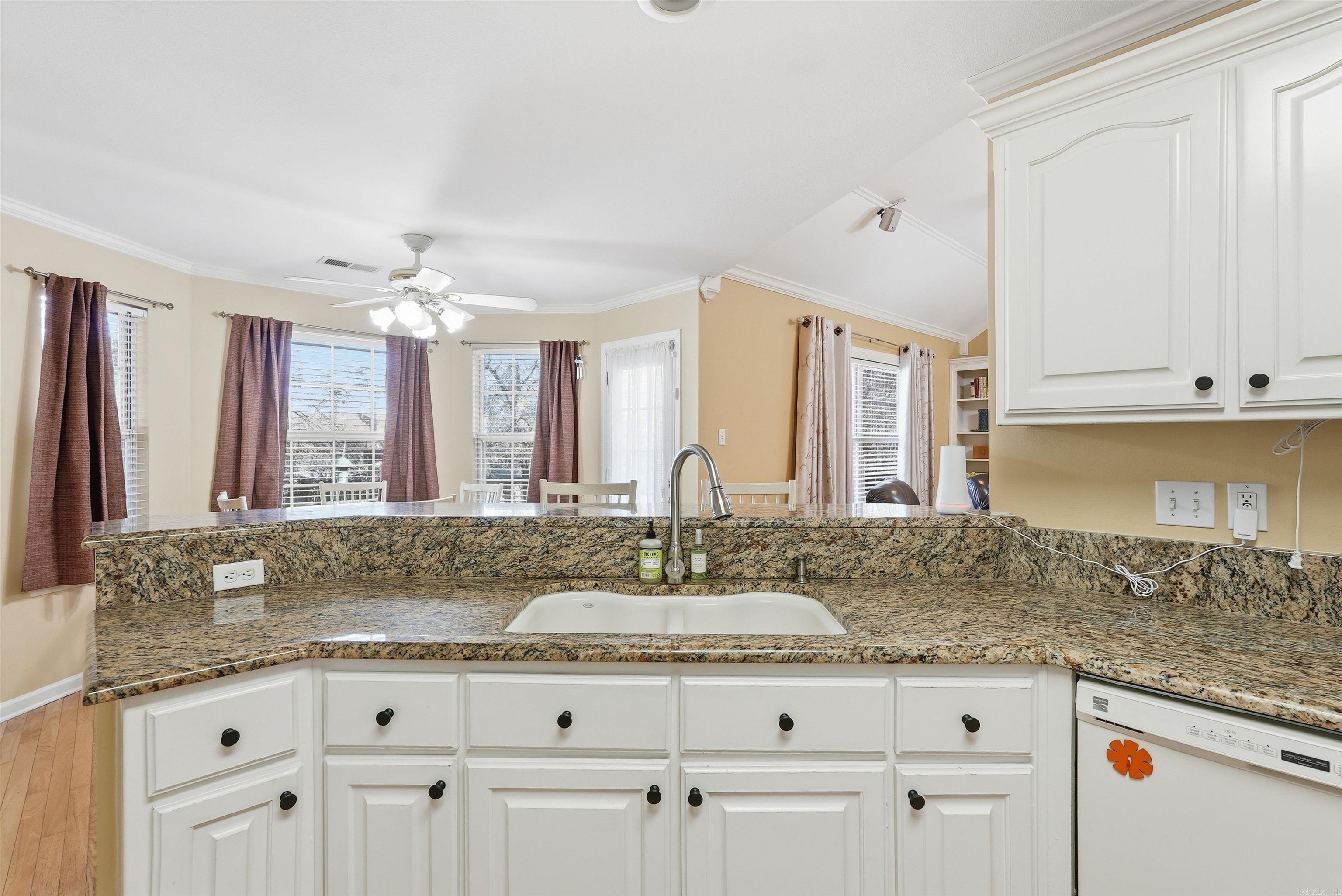 24 Eagle Nest Court