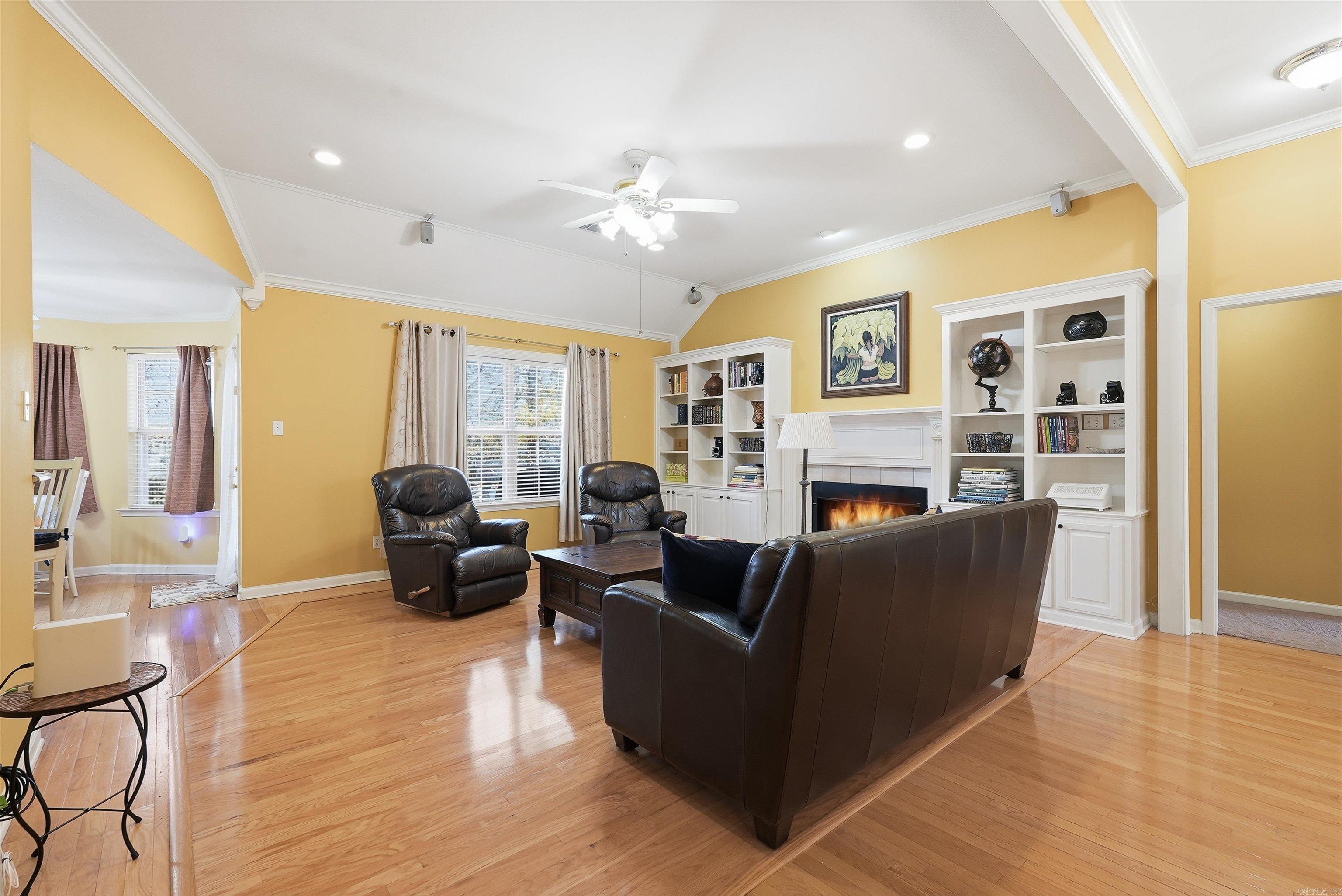 24 Eagle Nest Court