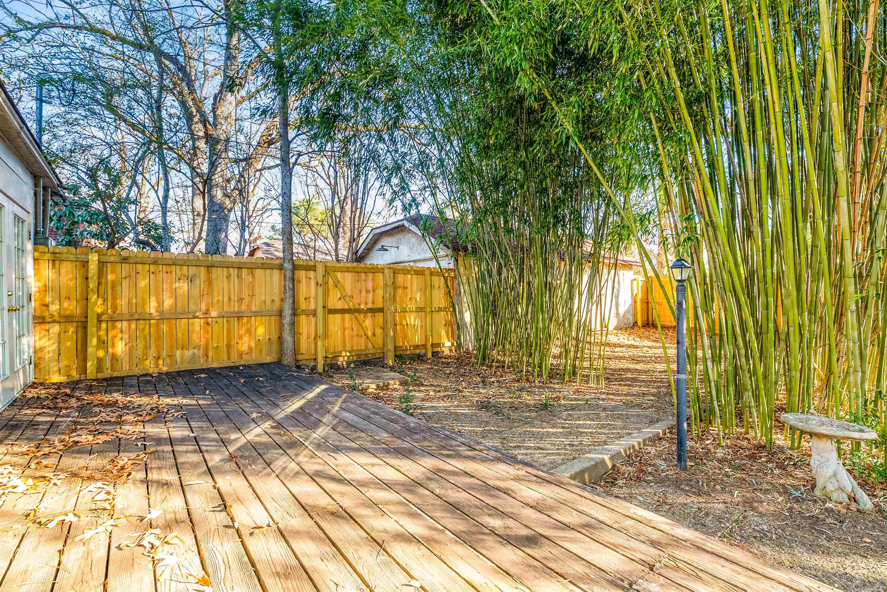 1409 Fair Park Blvd