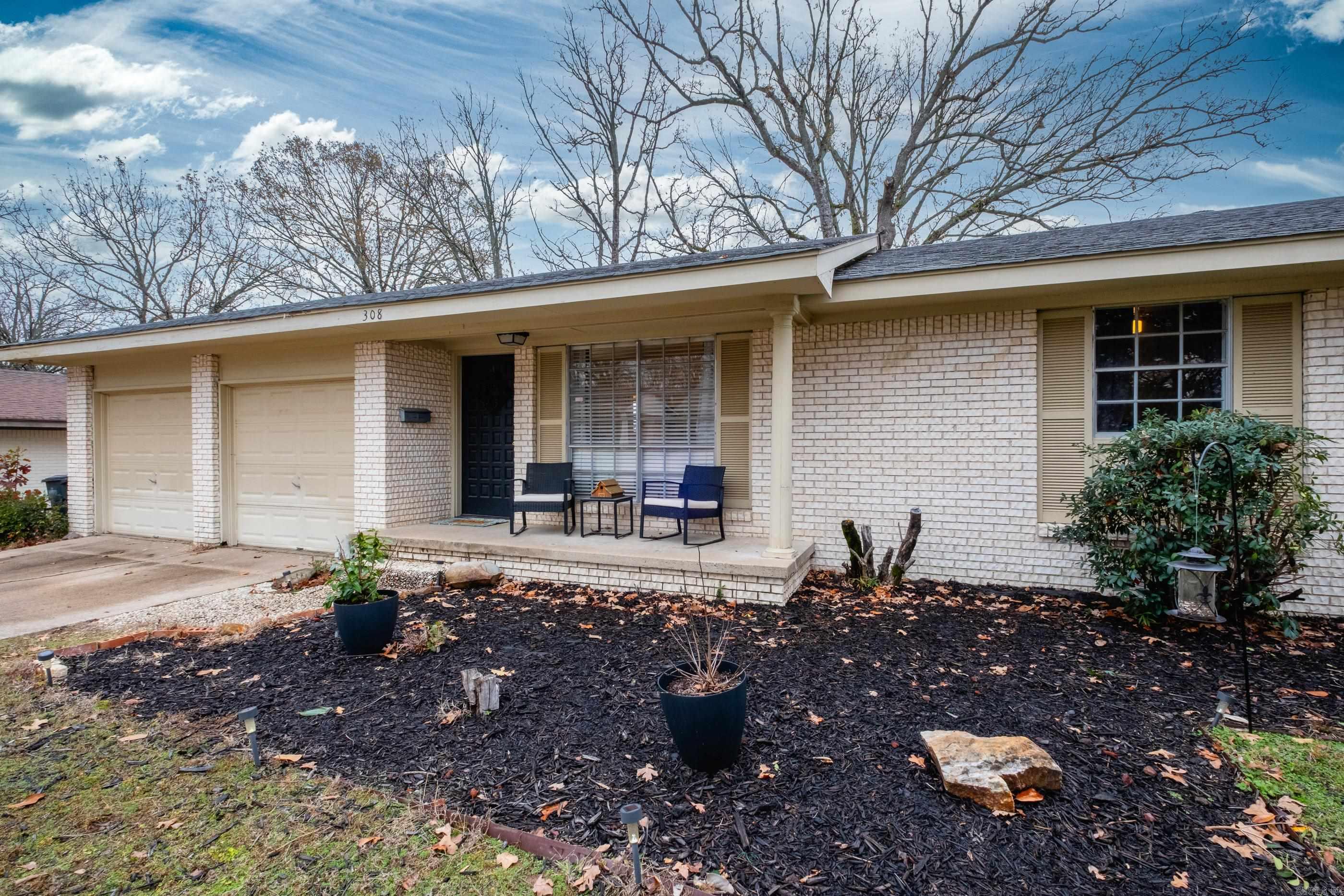 308 S Longfield