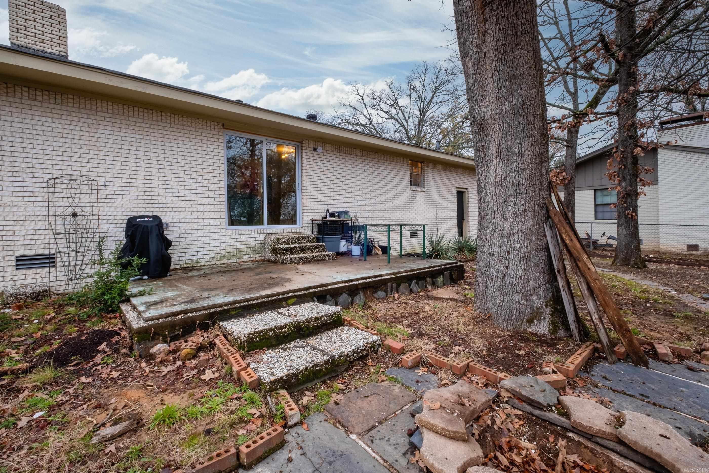 308 S Longfield